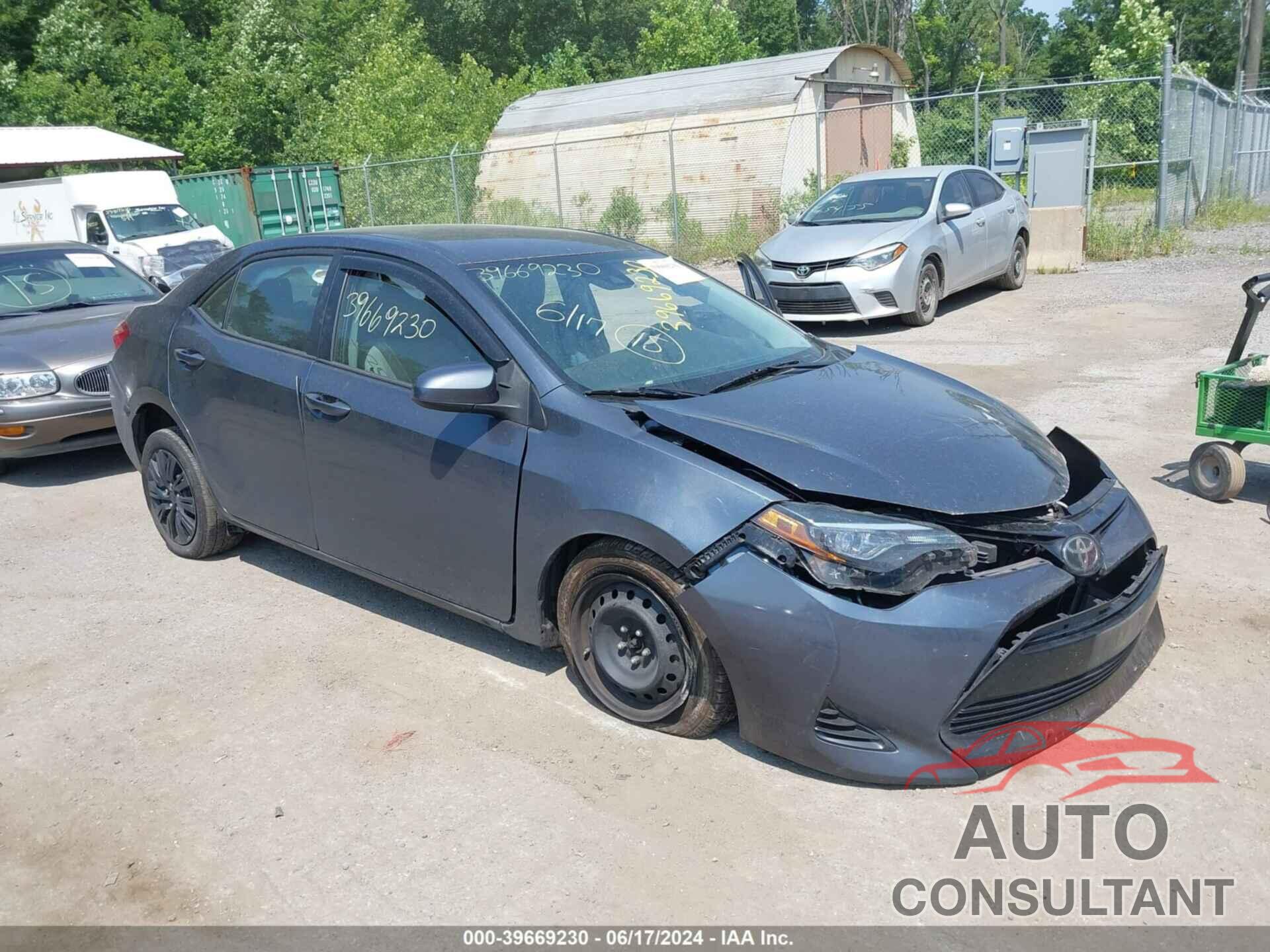 TOYOTA COROLLA 2018 - 2T1BURHE3JC022681