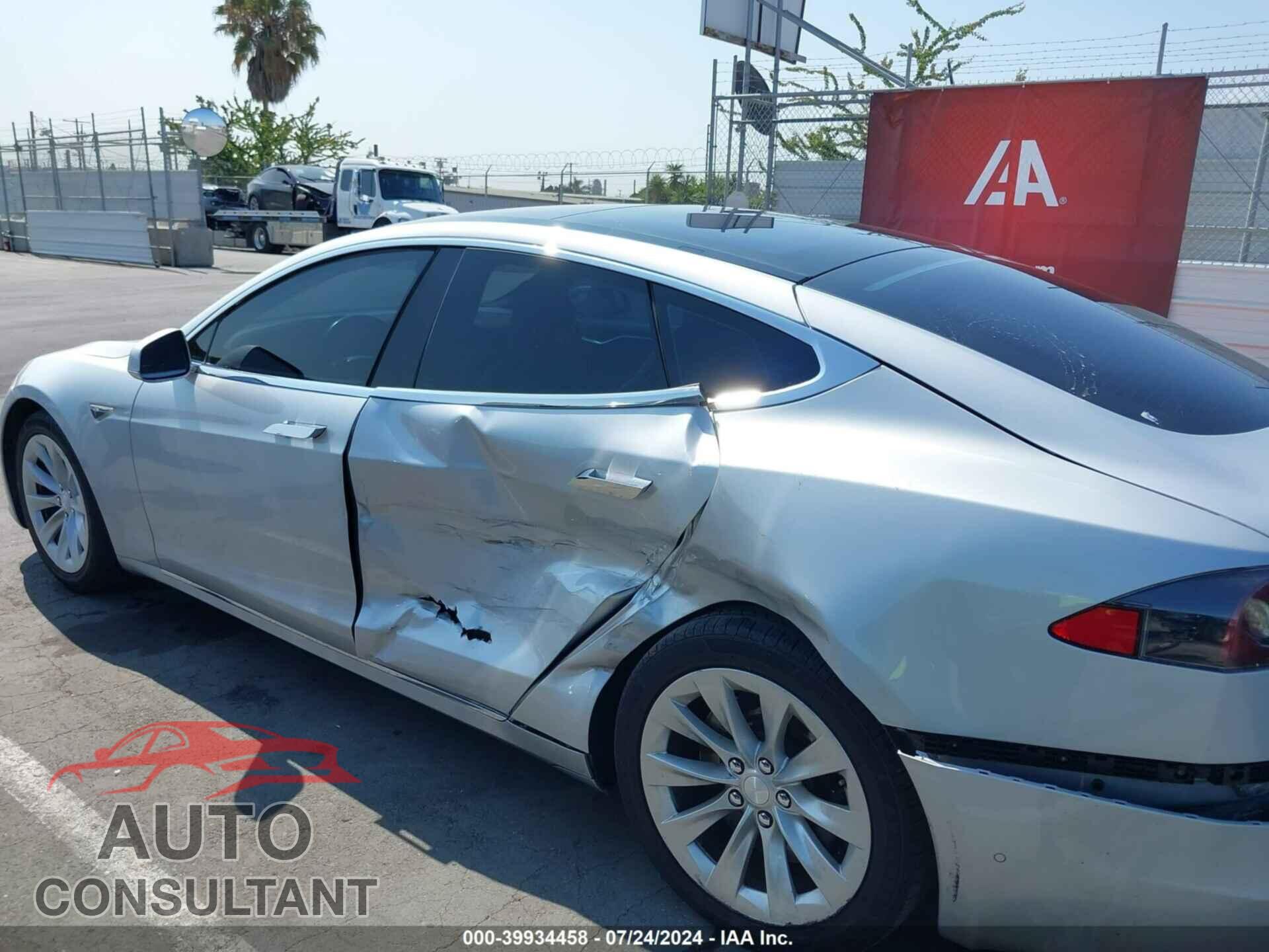 TESLA MODEL S 2016 - 5YJSA1E16GF160134