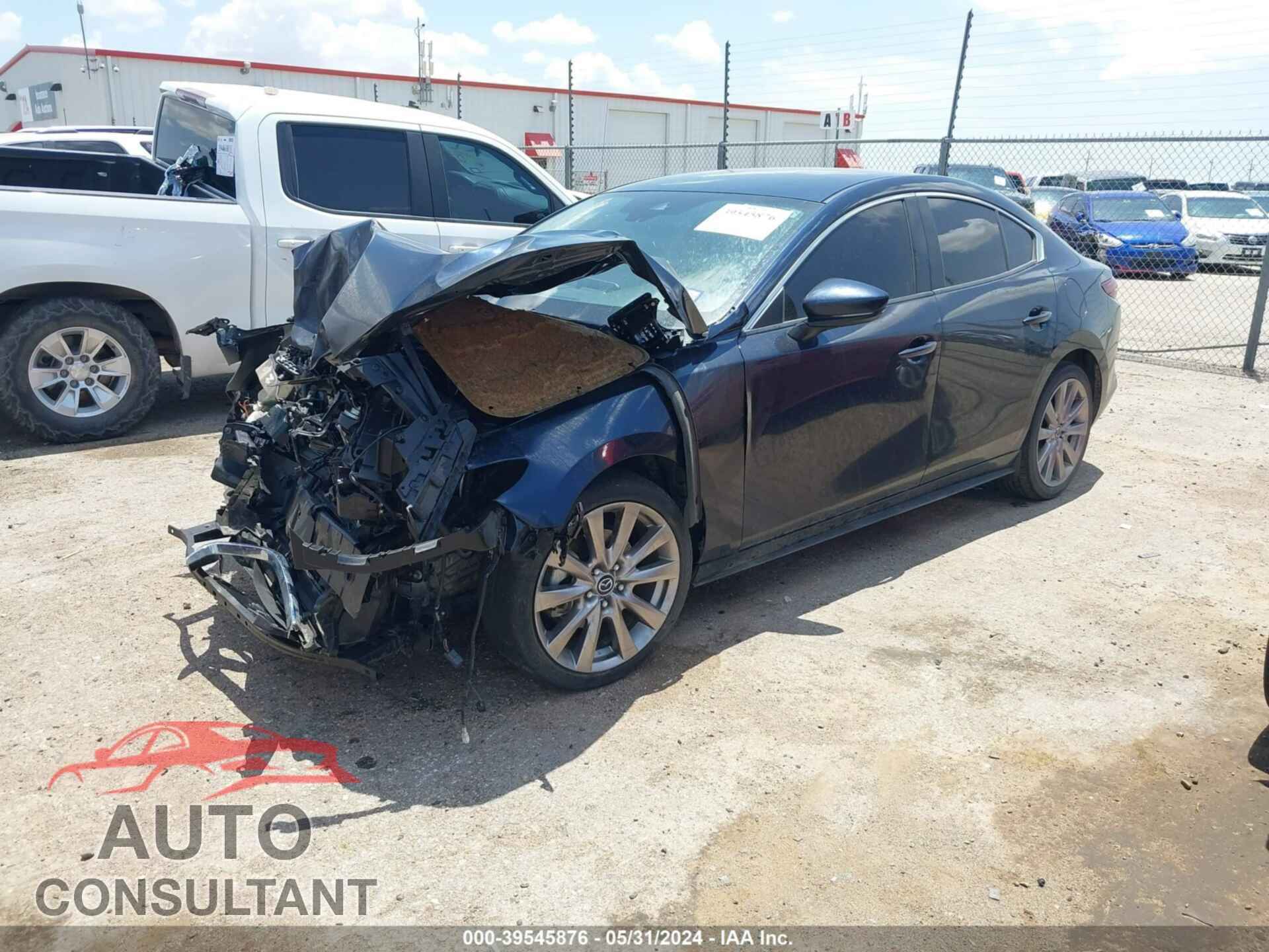 MAZDA MAZDA3 2019 - JM1BPBAM0K1115504
