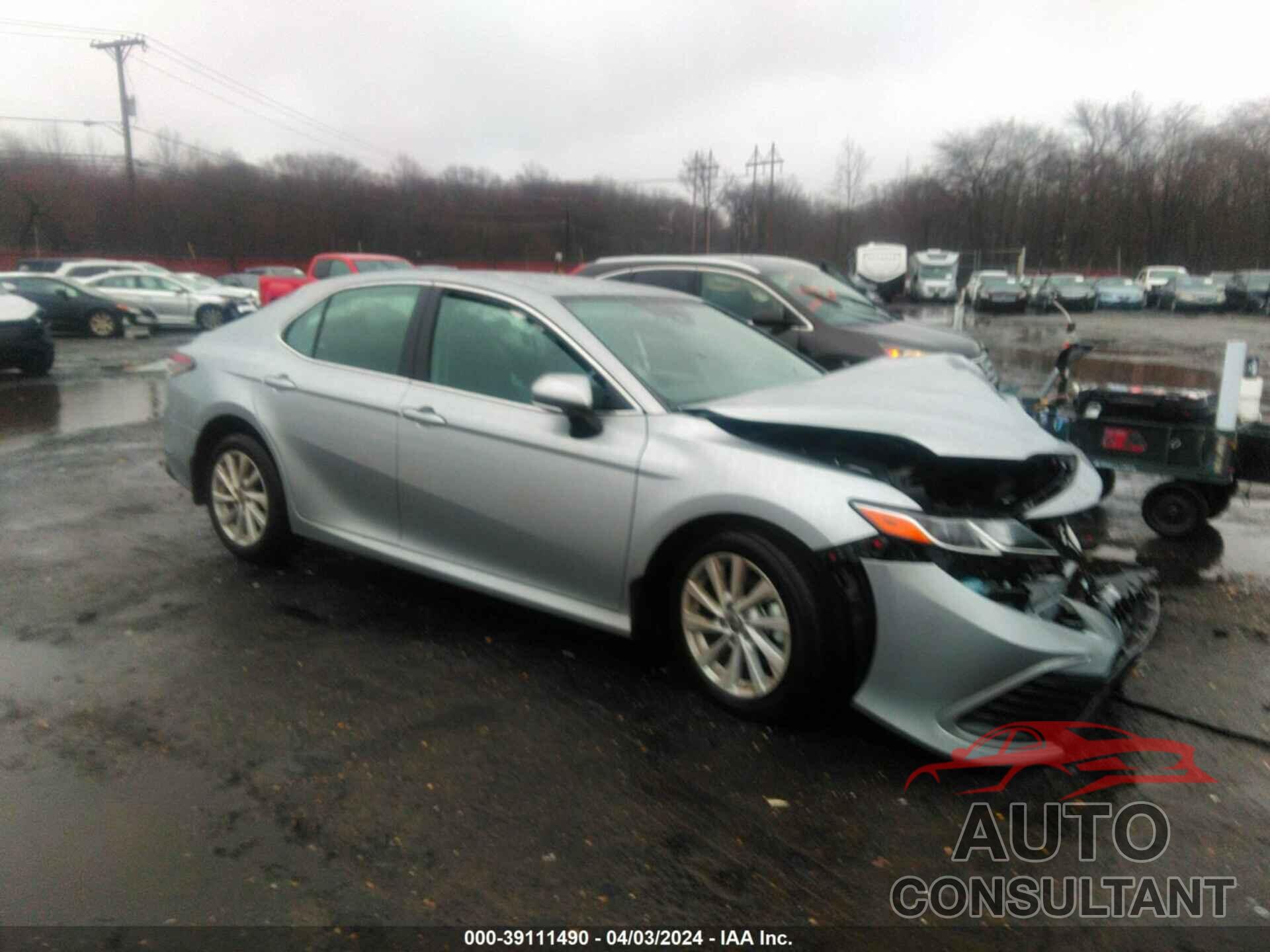 TOYOTA CAMRY 2022 - 4T1R11AK6NU703768