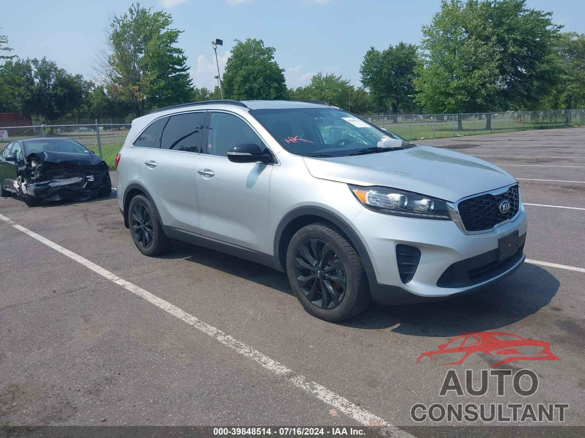 KIA SORENTO 2019 - 5XYPG4A50KG598566