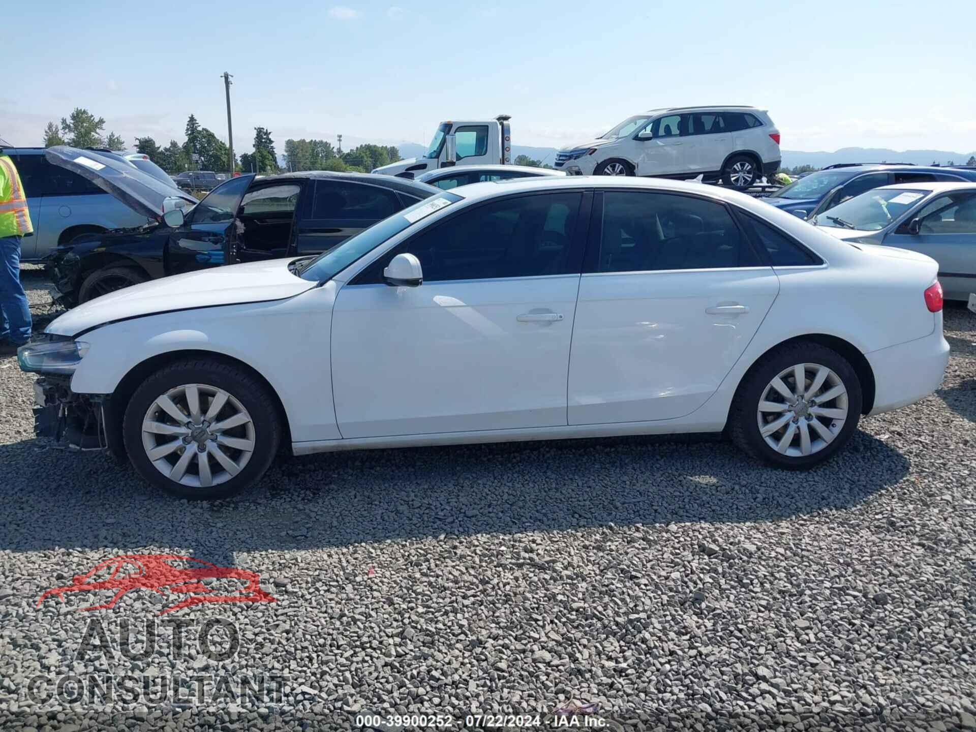 AUDI A4 2013 - WAUBFAFL0DA170502