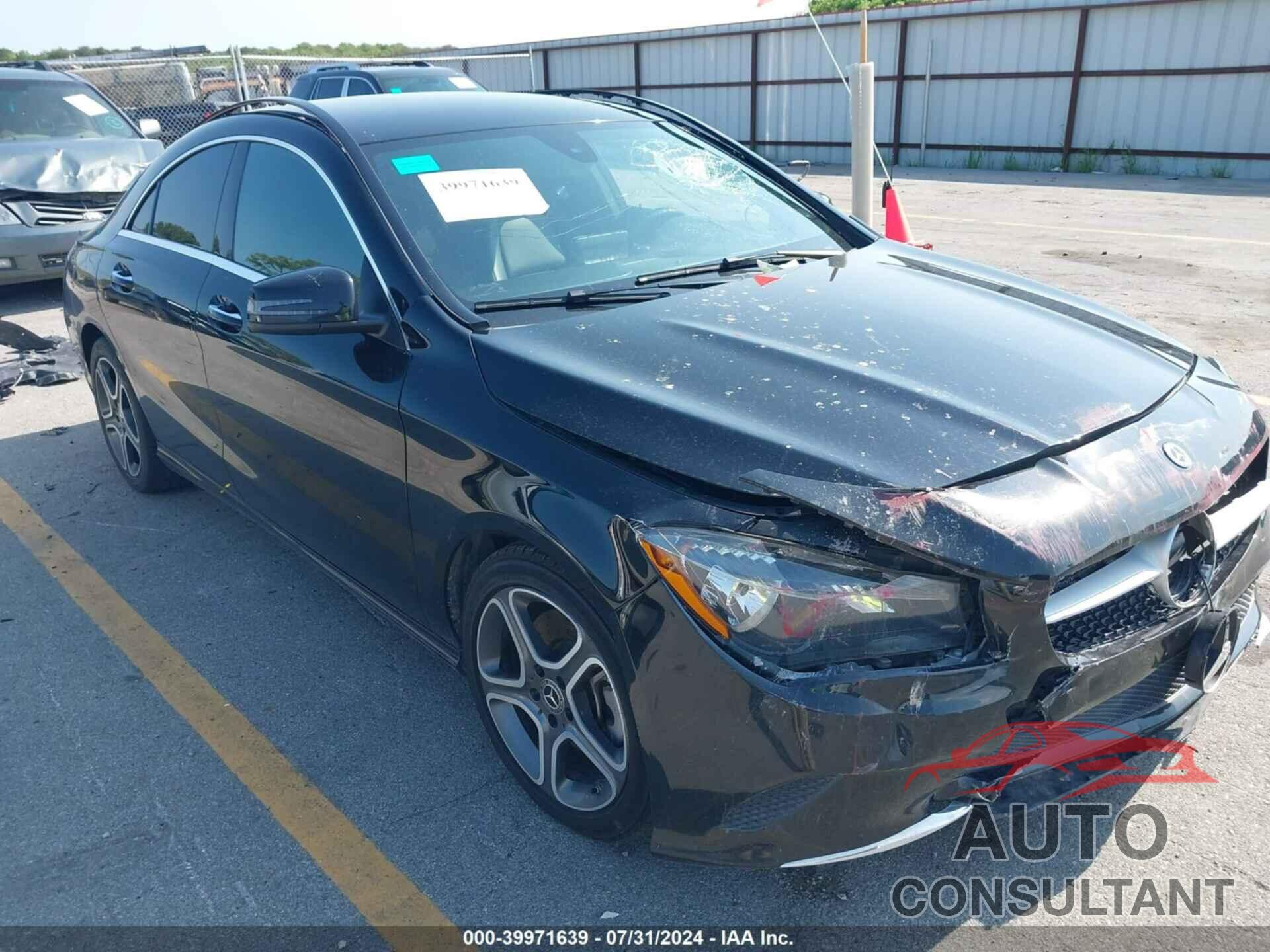 MERCEDES-BENZ CLA 250 2018 - WDDSJ4EB3JN557258