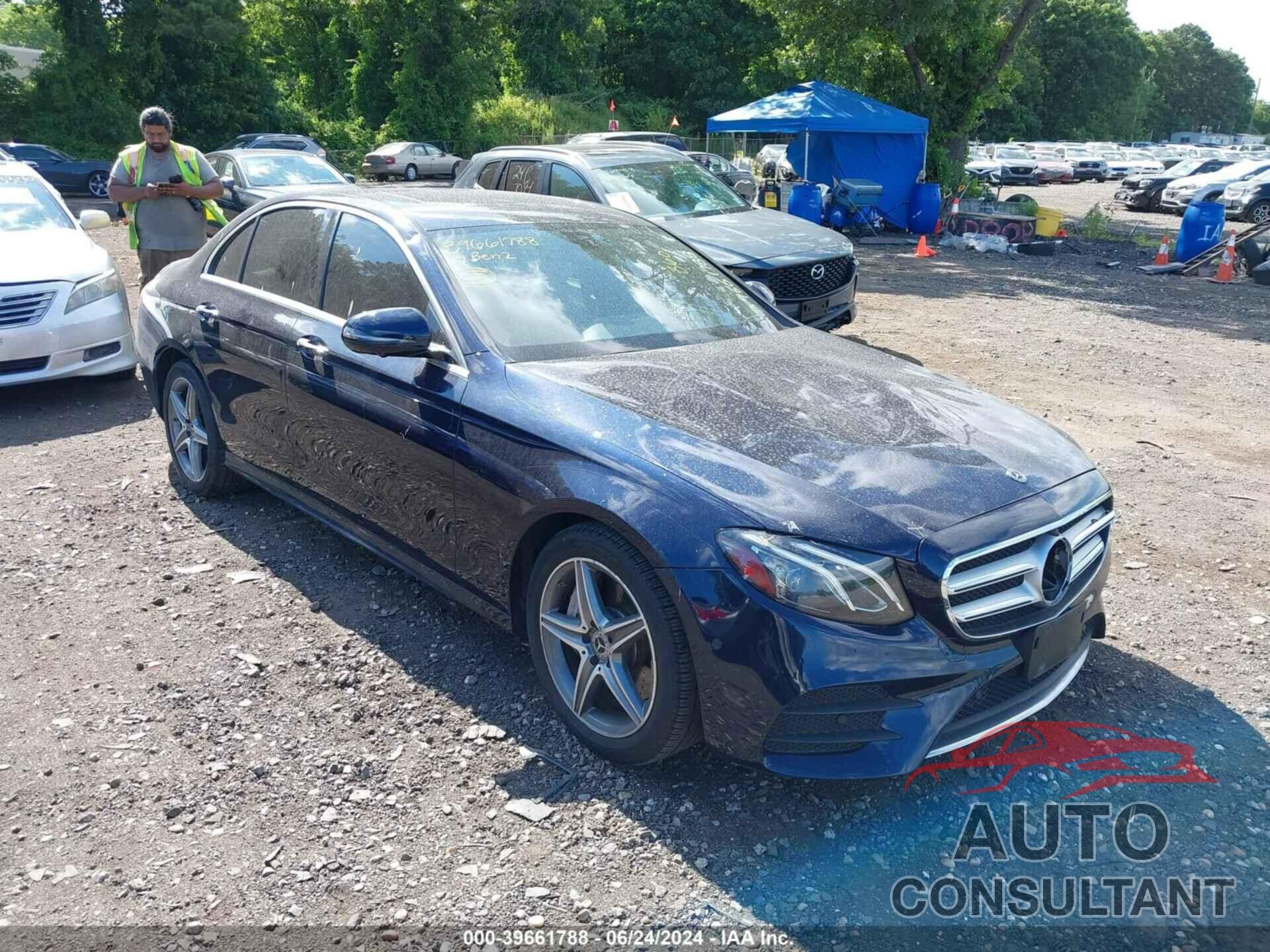 MERCEDES-BENZ E 300 2019 - WDDZF4KB9KA578337