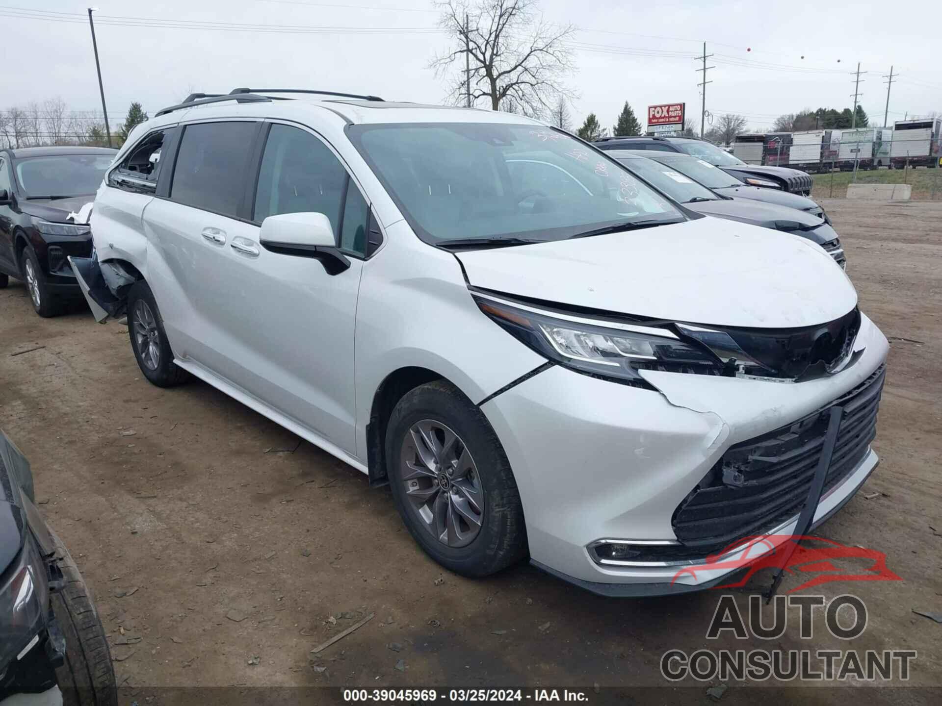 TOYOTA SIENNA 2022 - 5TDYRKEC2NS133385