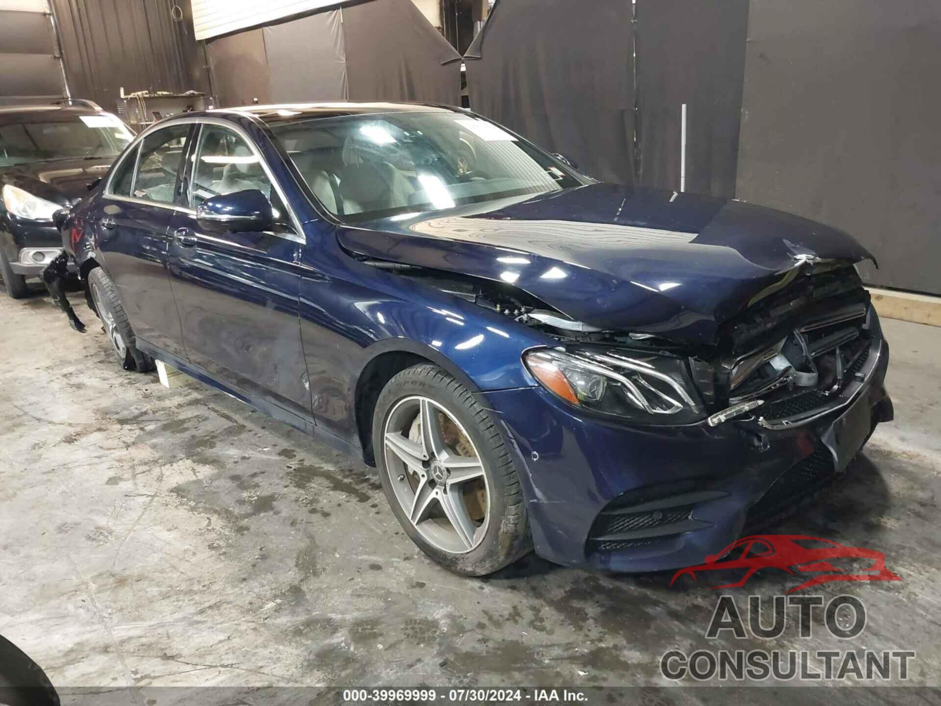 MERCEDES-BENZ E 300 2019 - WDDZF4KB1KA522442