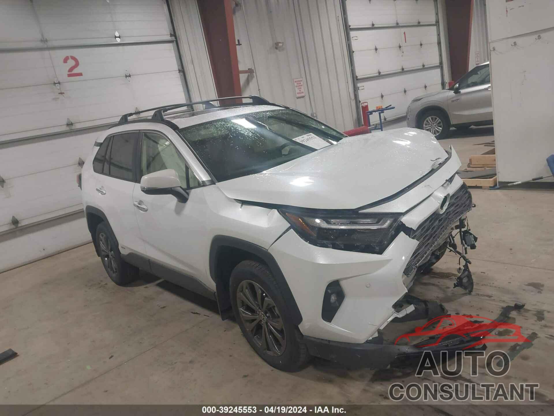 TOYOTA RAV4 2024 - JTMD6RFV8RJ046187