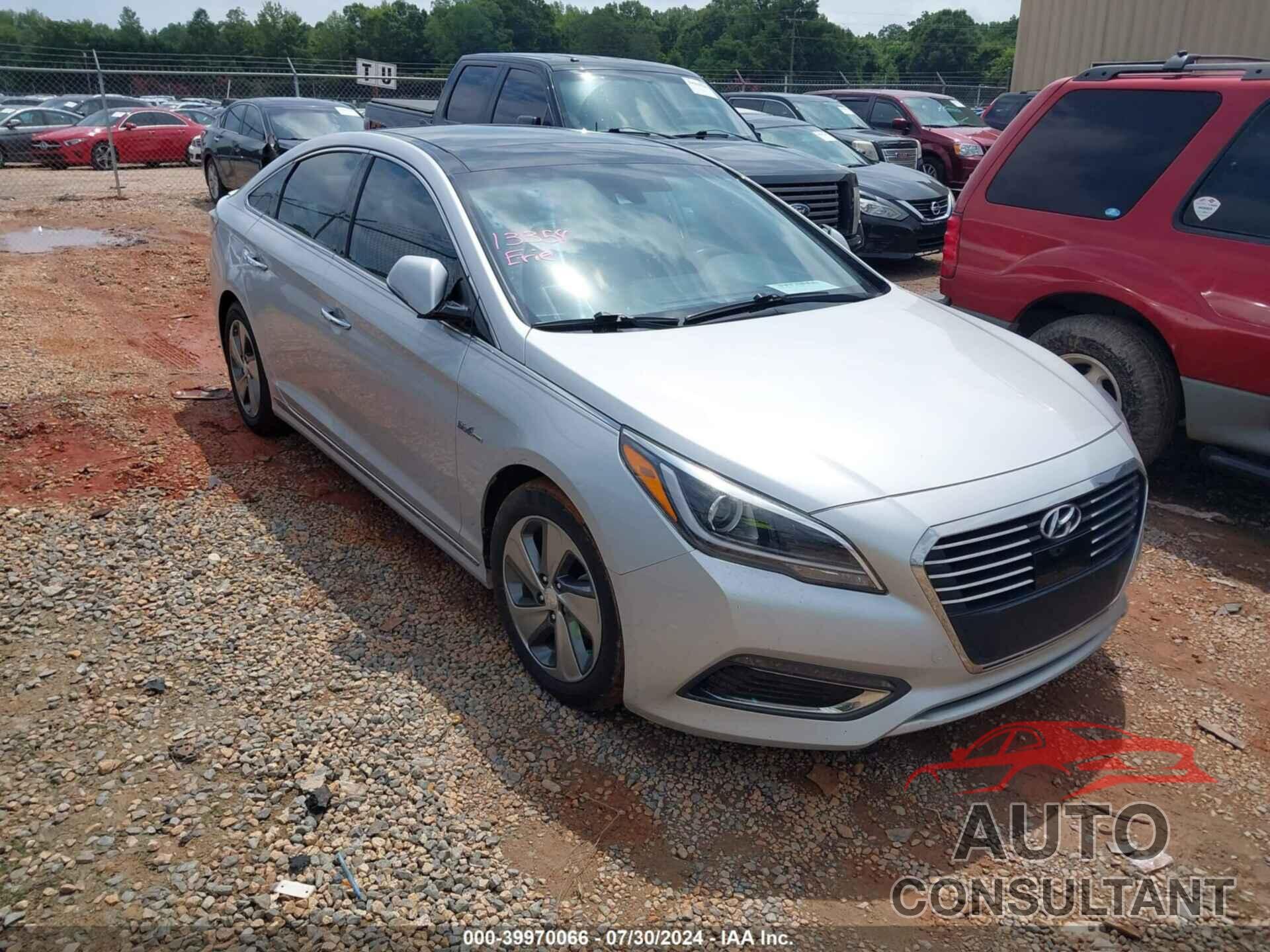 HYUNDAI SONATA HYBRID 2016 - KMHE34L19GA009157