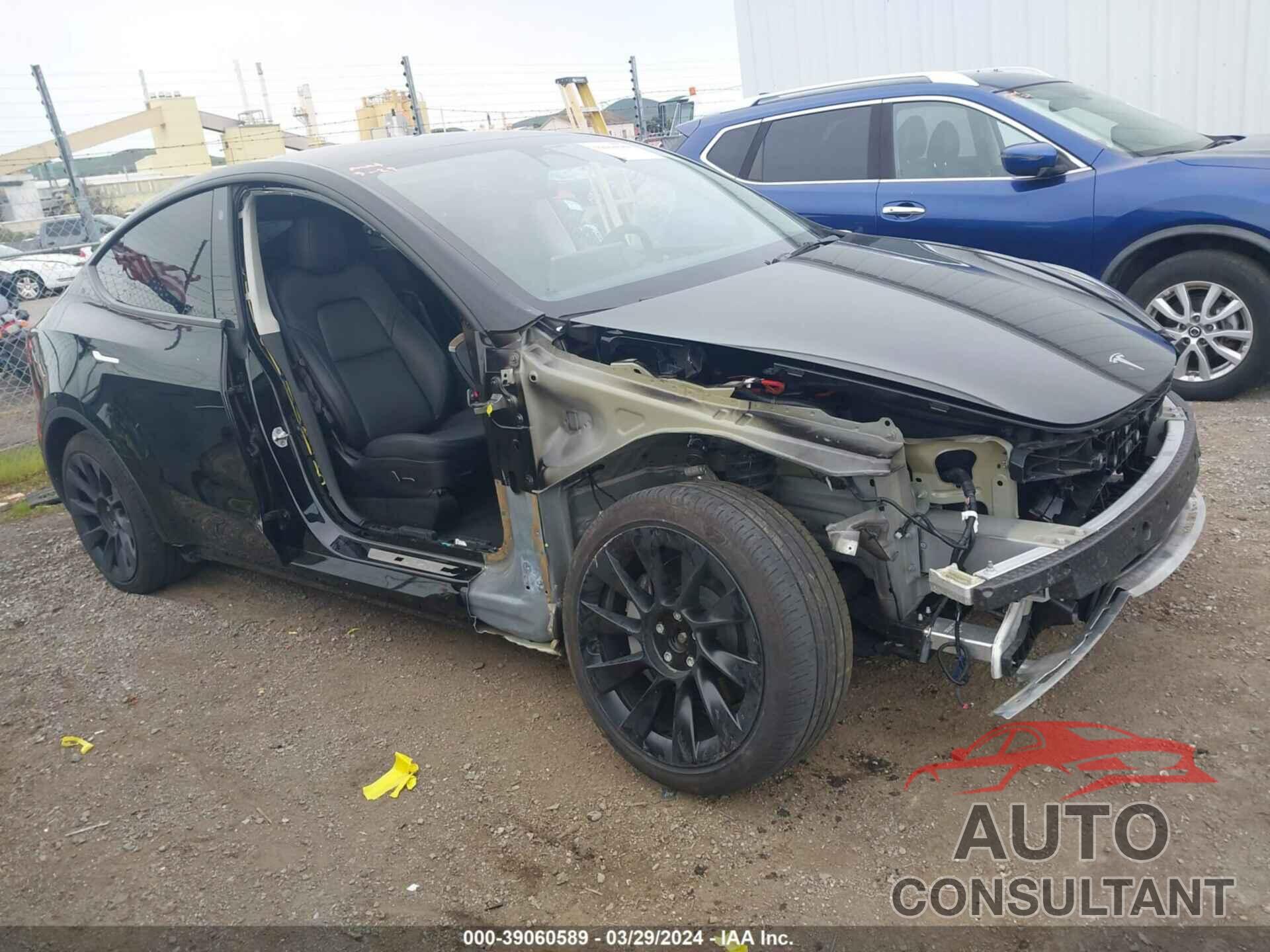 TESLA MODEL Y 2023 - 7SAYGDEE0PF692351