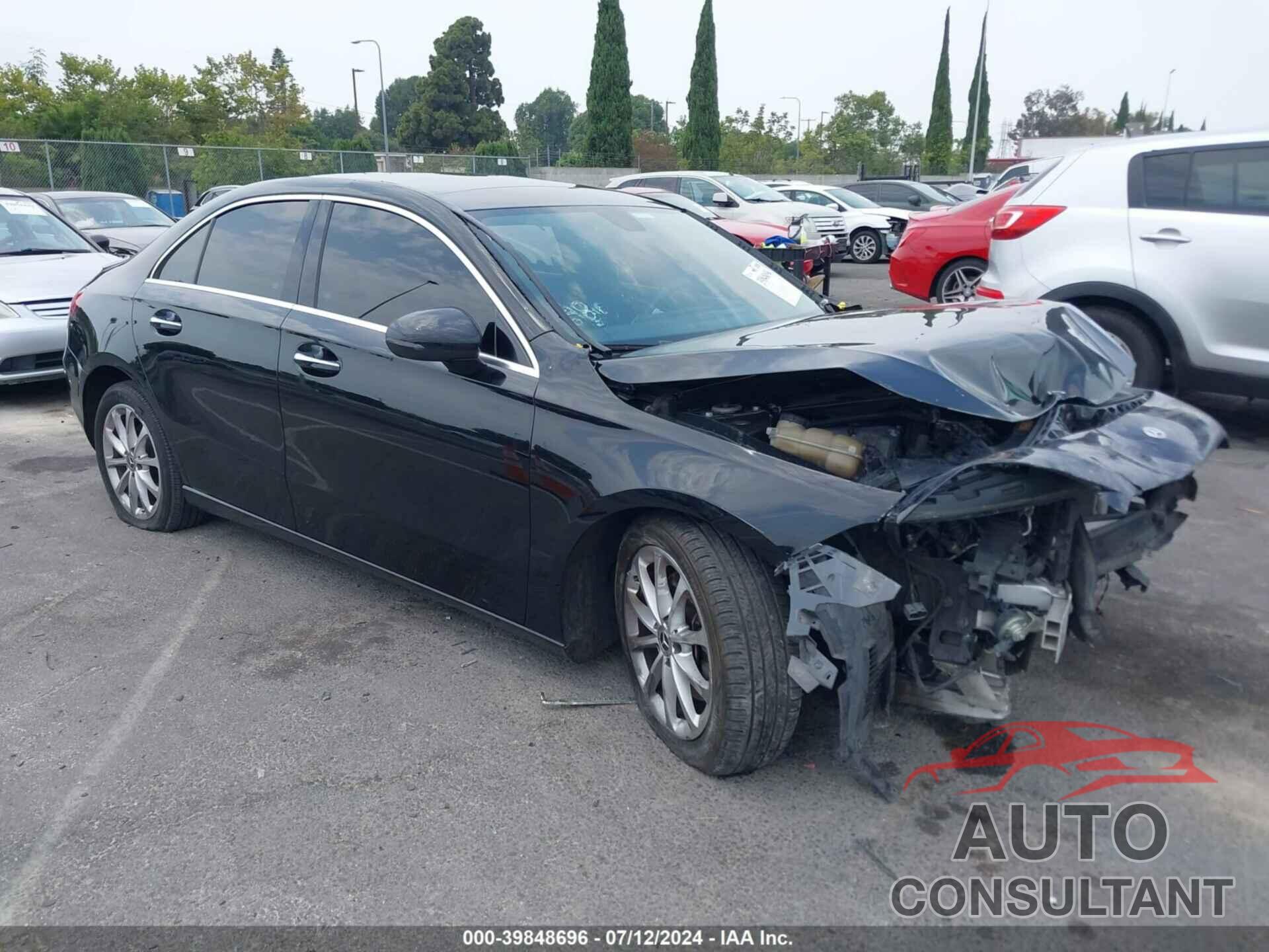 MERCEDES-BENZ A 220 2020 - W1K3G4EB5LW042925