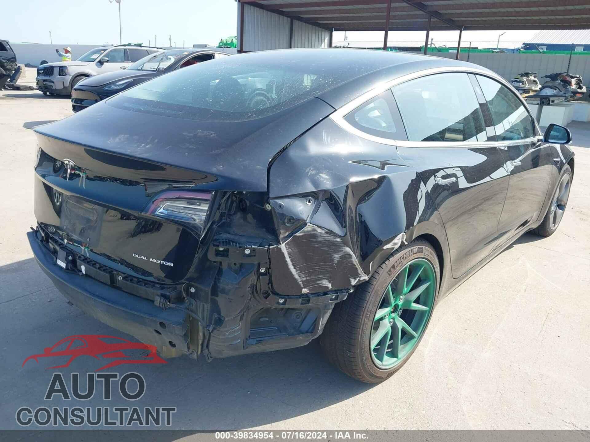 TESLA MODEL 3 2018 - 5YJ3E1EB7JF103787