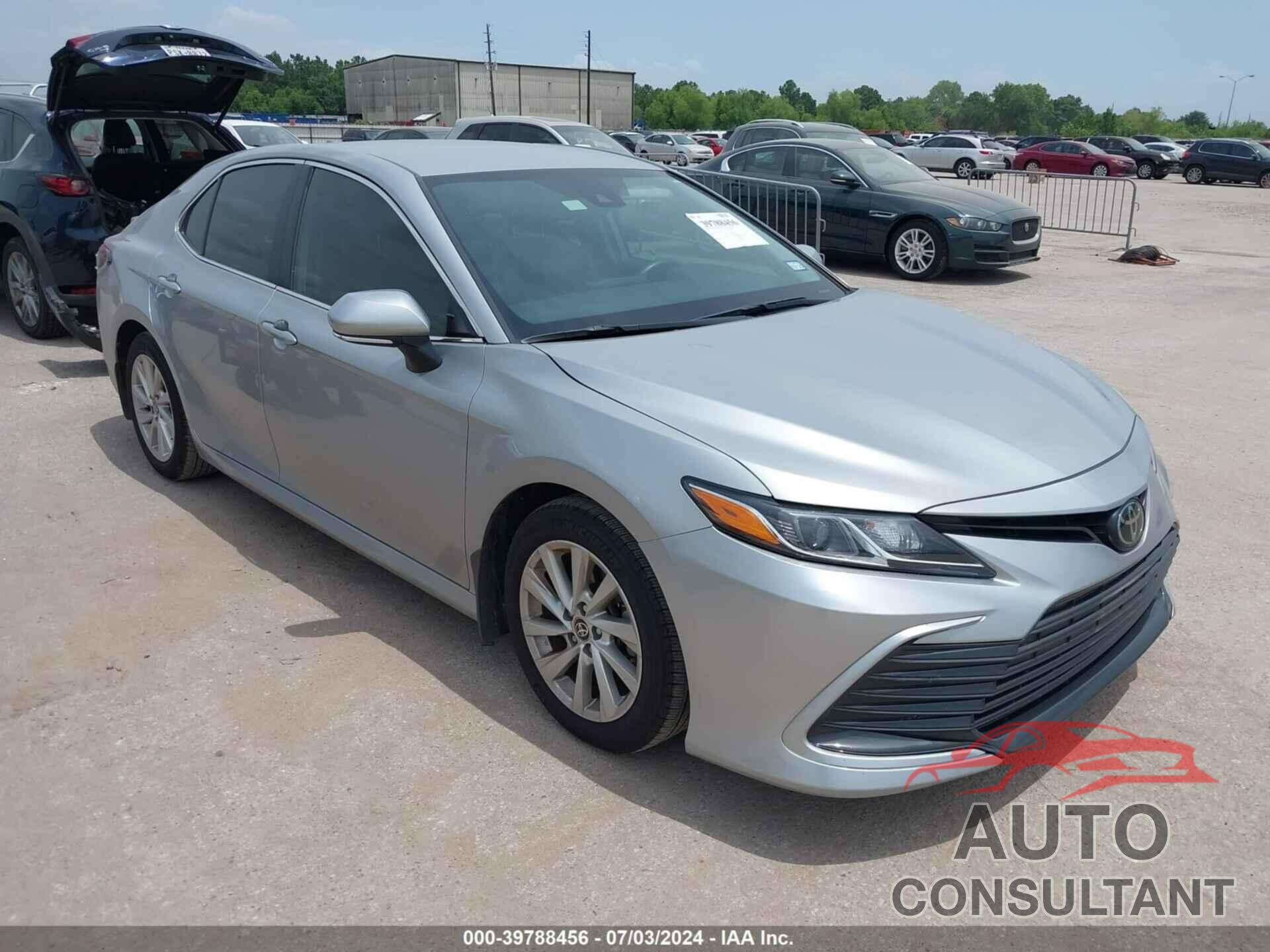 TOYOTA CAMRY 2023 - 4T1R11AK4PU151240