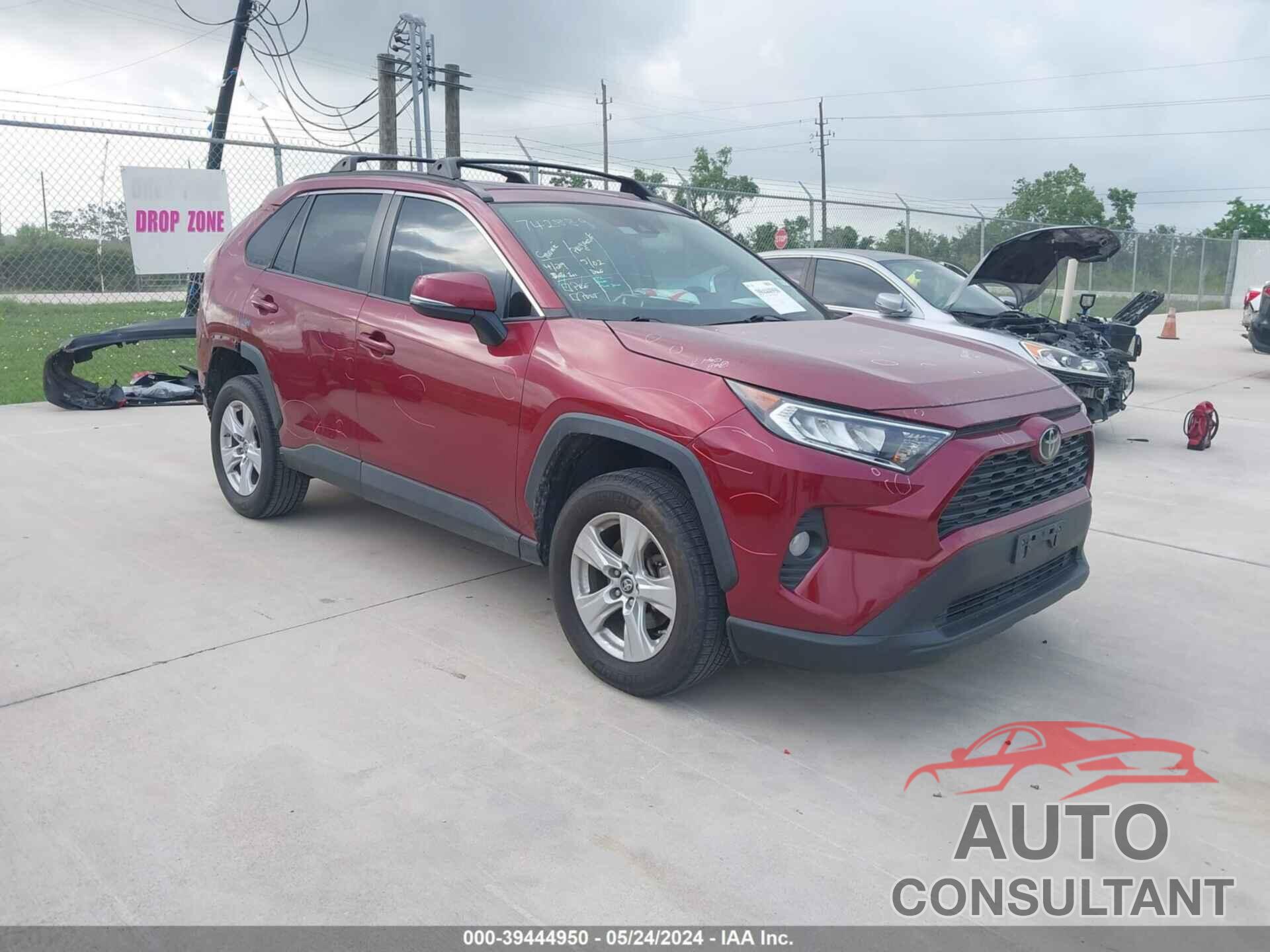 TOYOTA RAV4 2019 - 2T3W1RFV7KW011056