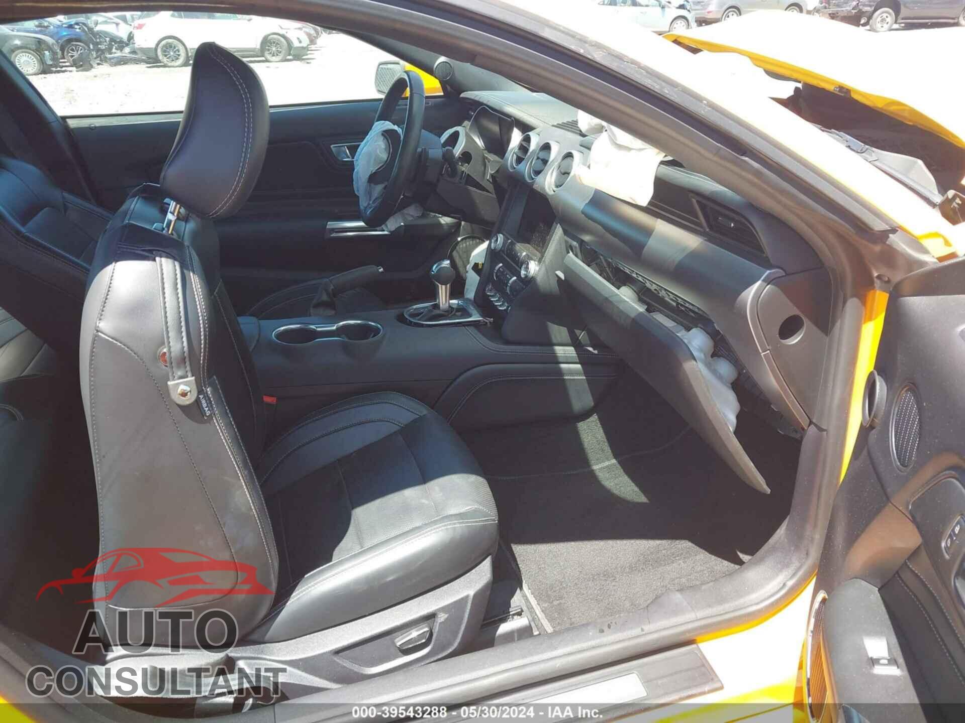 FORD MUSTANG 2019 - 1FA6P8TH1K5186598