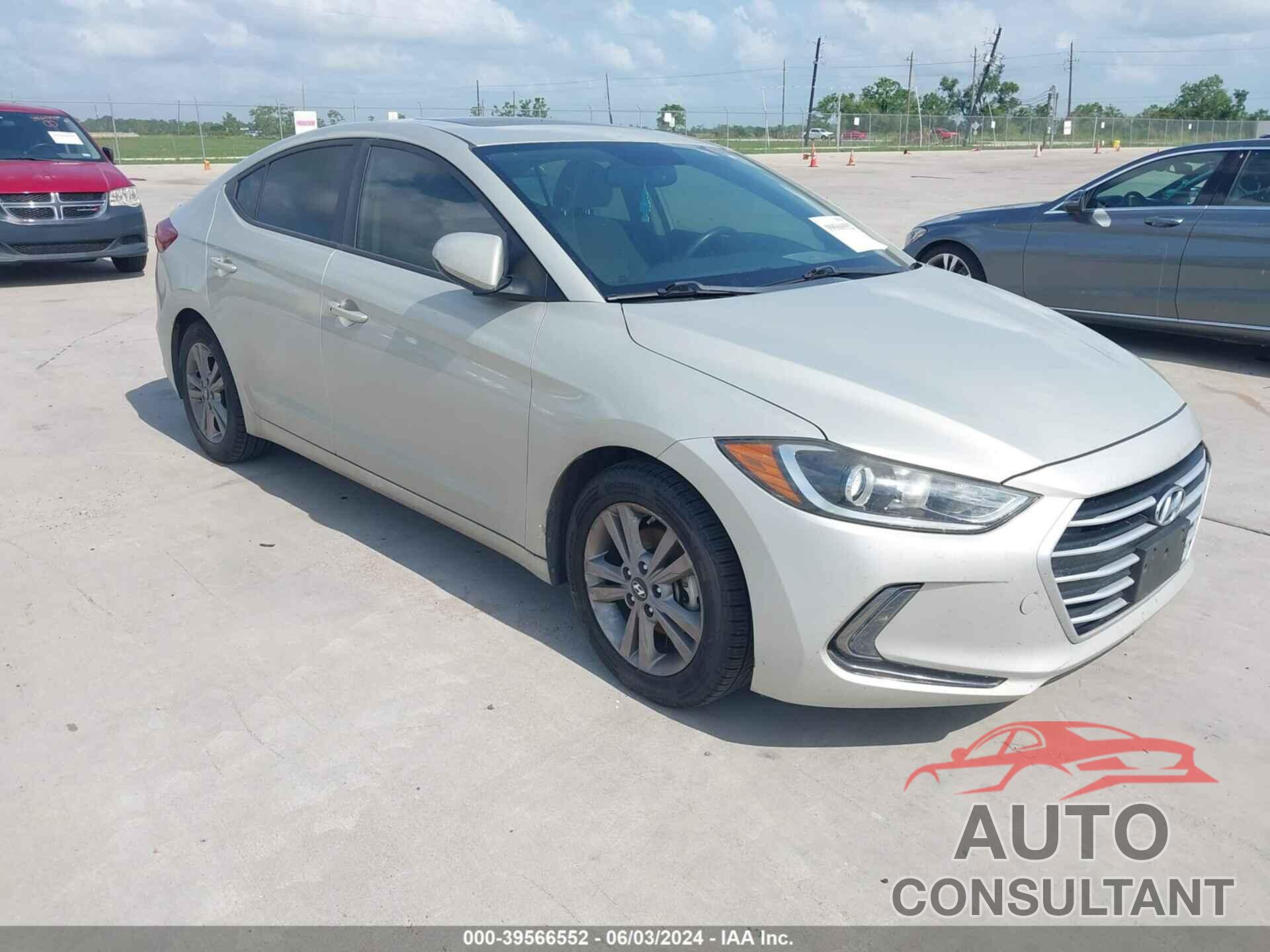 HYUNDAI ELANTRA 2017 - KMHD84LF1HU423154