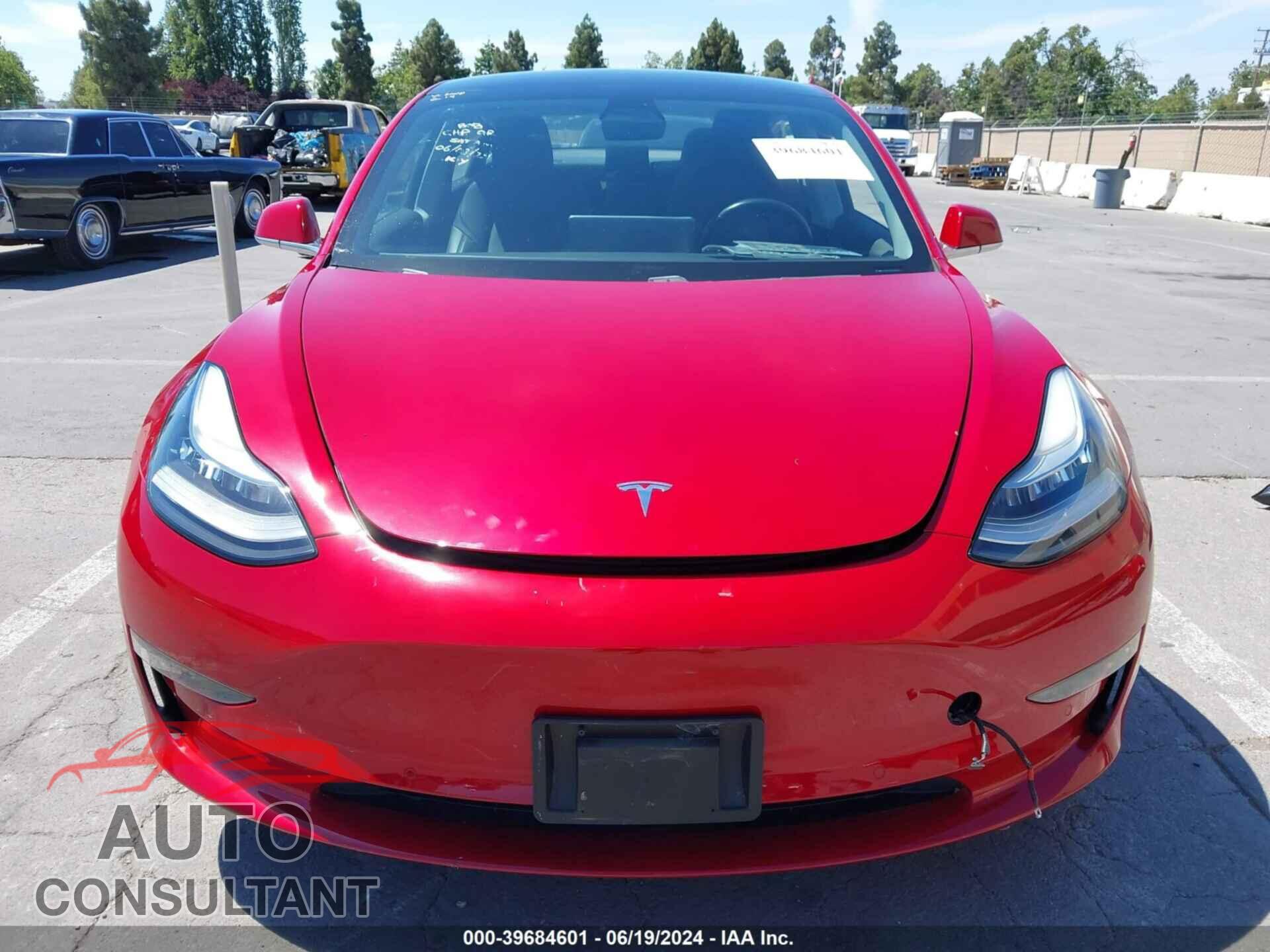 TESLA MODEL 3 2018 - 5YJ3E1EA3JF045670