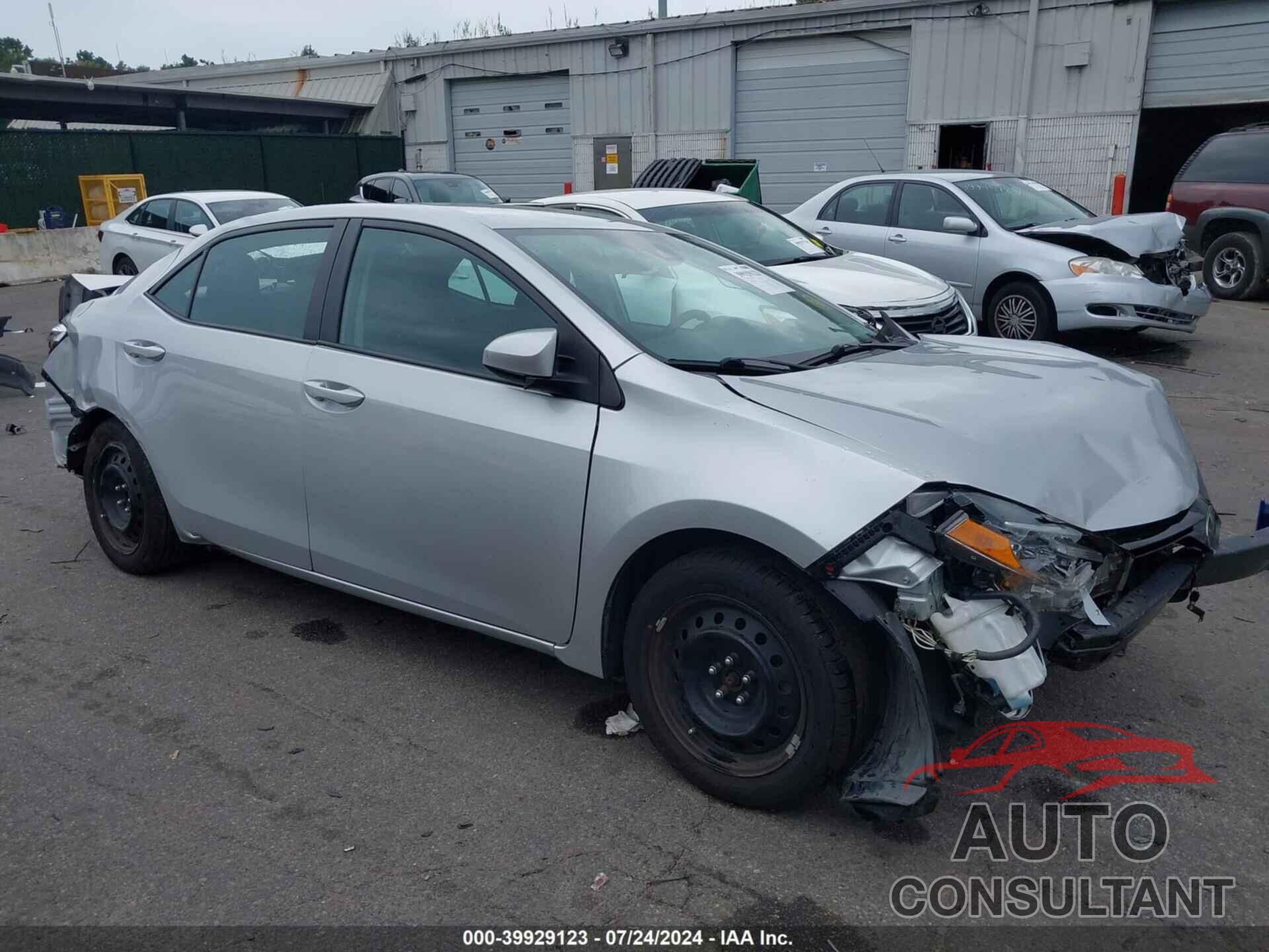 TOYOTA COROLLA 2018 - 2T1BURHE4JC095381
