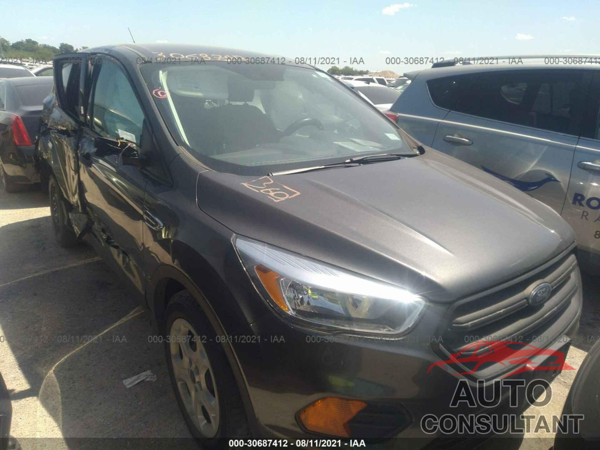 FORD ESCAPE 2017 - 1FMCU0F79HUE07255