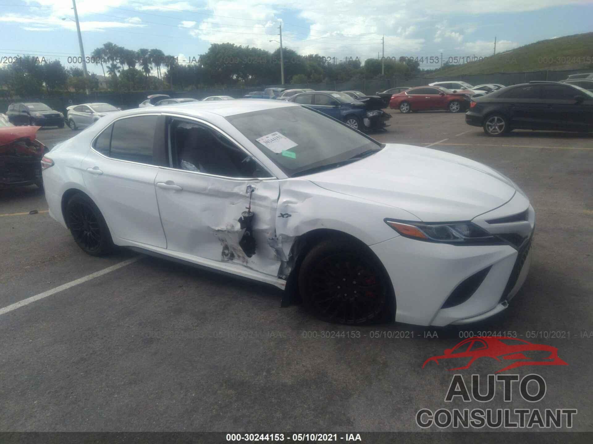 TOYOTA CAMRY 2020 - 4T1G11AK5LU988077