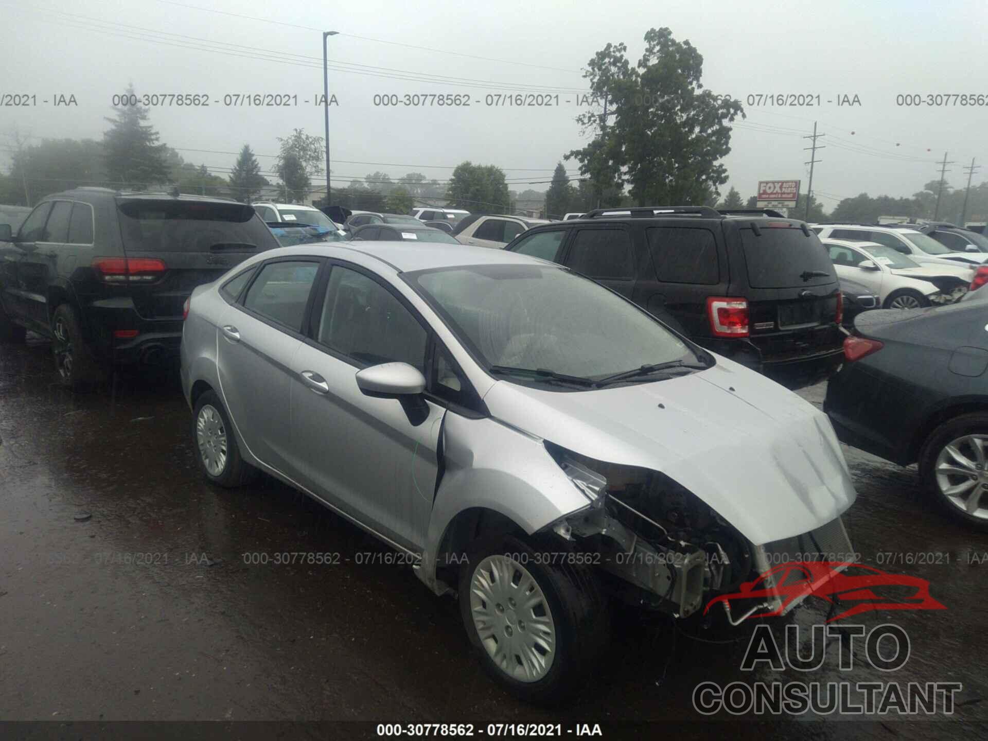 FORD FIESTA 2018 - 3FADP4AJ4JM143887