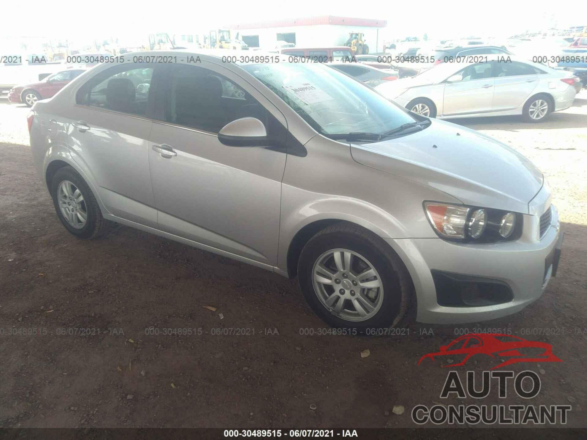 CHEVROLET SONIC 2016 - 1G1JC5SG2G4147676