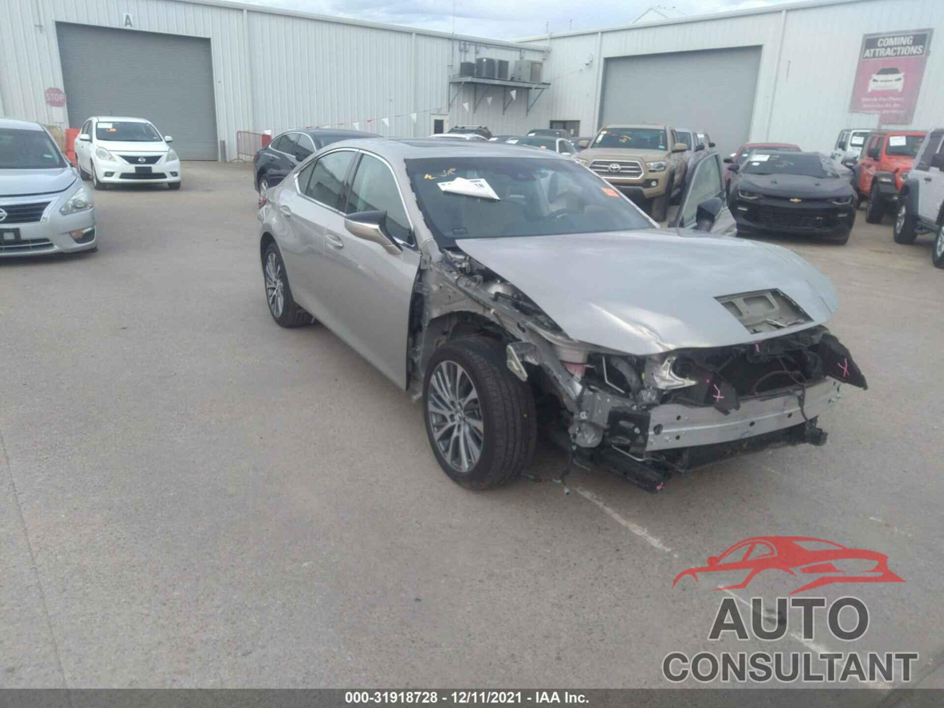 LEXUS ES 2019 - 58ABZ1B18KU046766