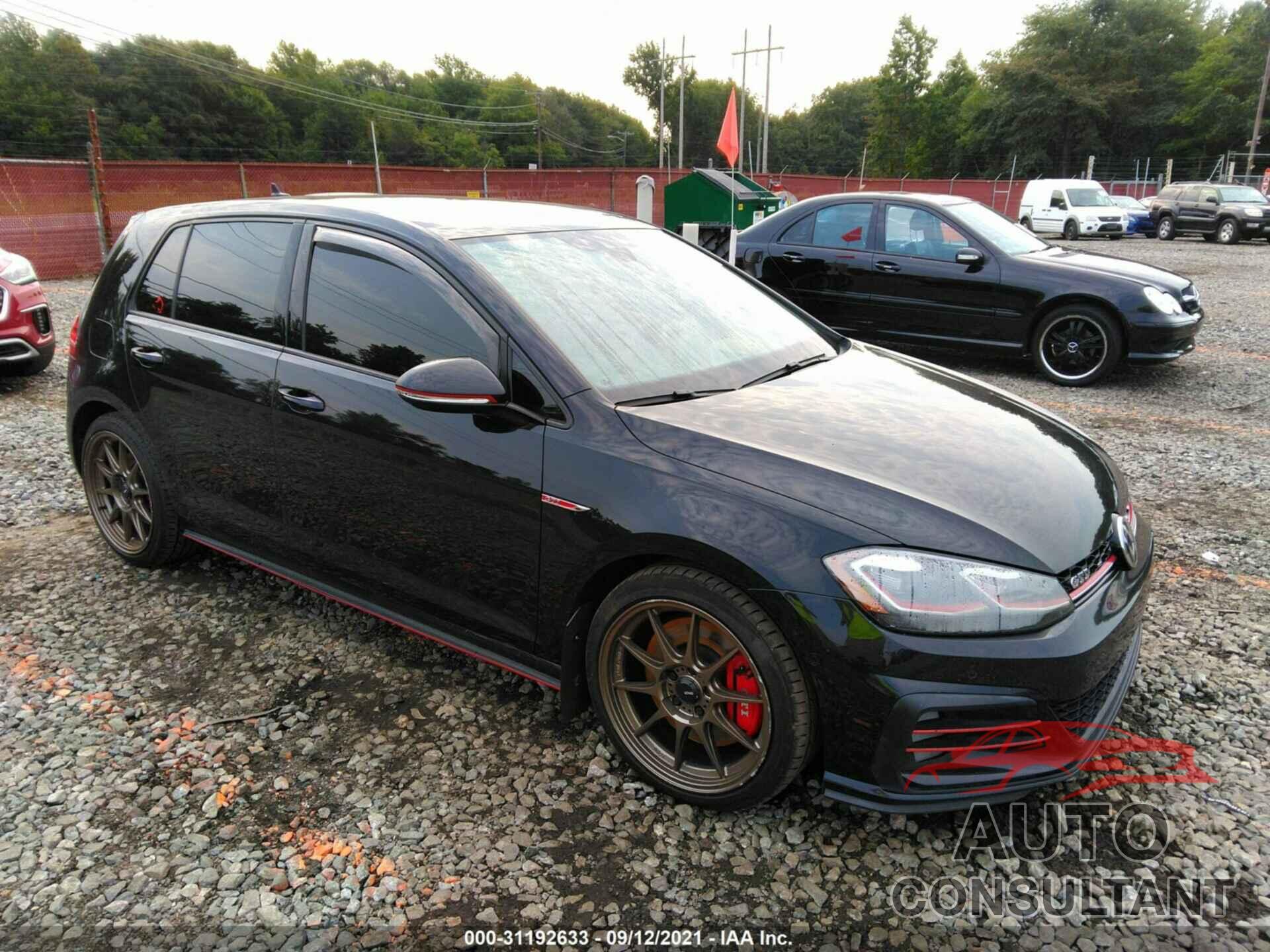 VOLKSWAGEN GOLF GTI 2018 - 3VW447AU6JM268062