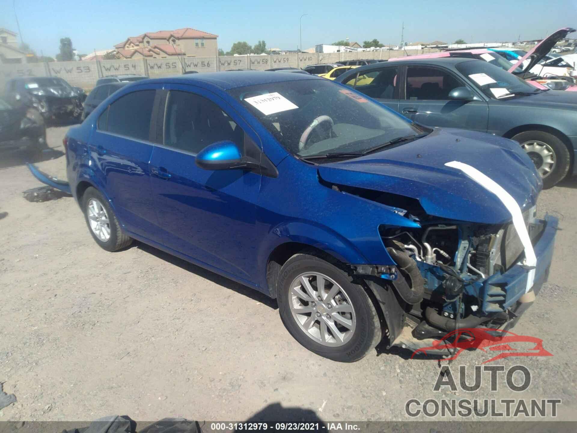 CHEVROLET SONIC 2019 - 1G1JD5SB9K4108237
