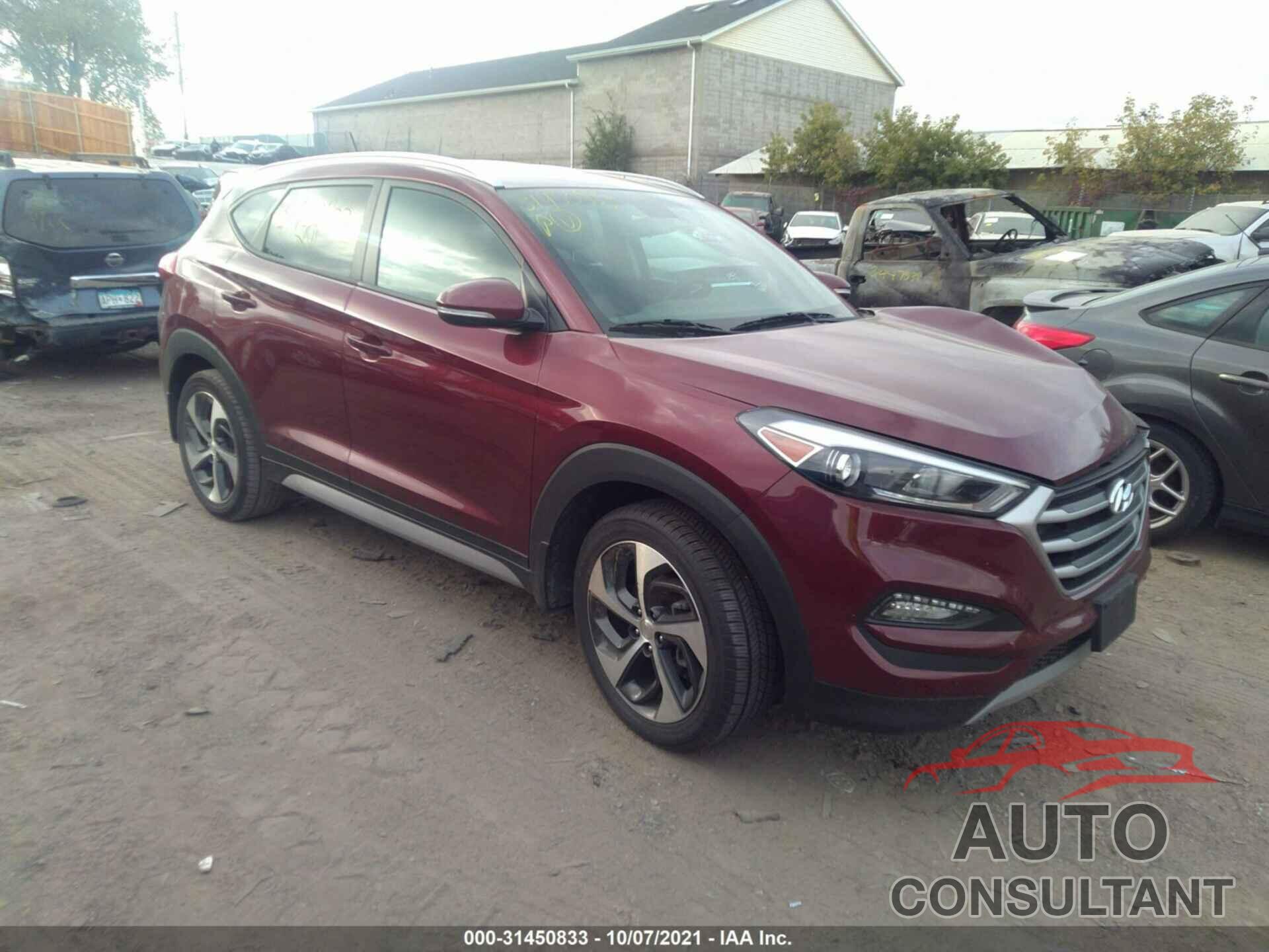 HYUNDAI TUCSON 2017 - KM8J3CA28HU402345