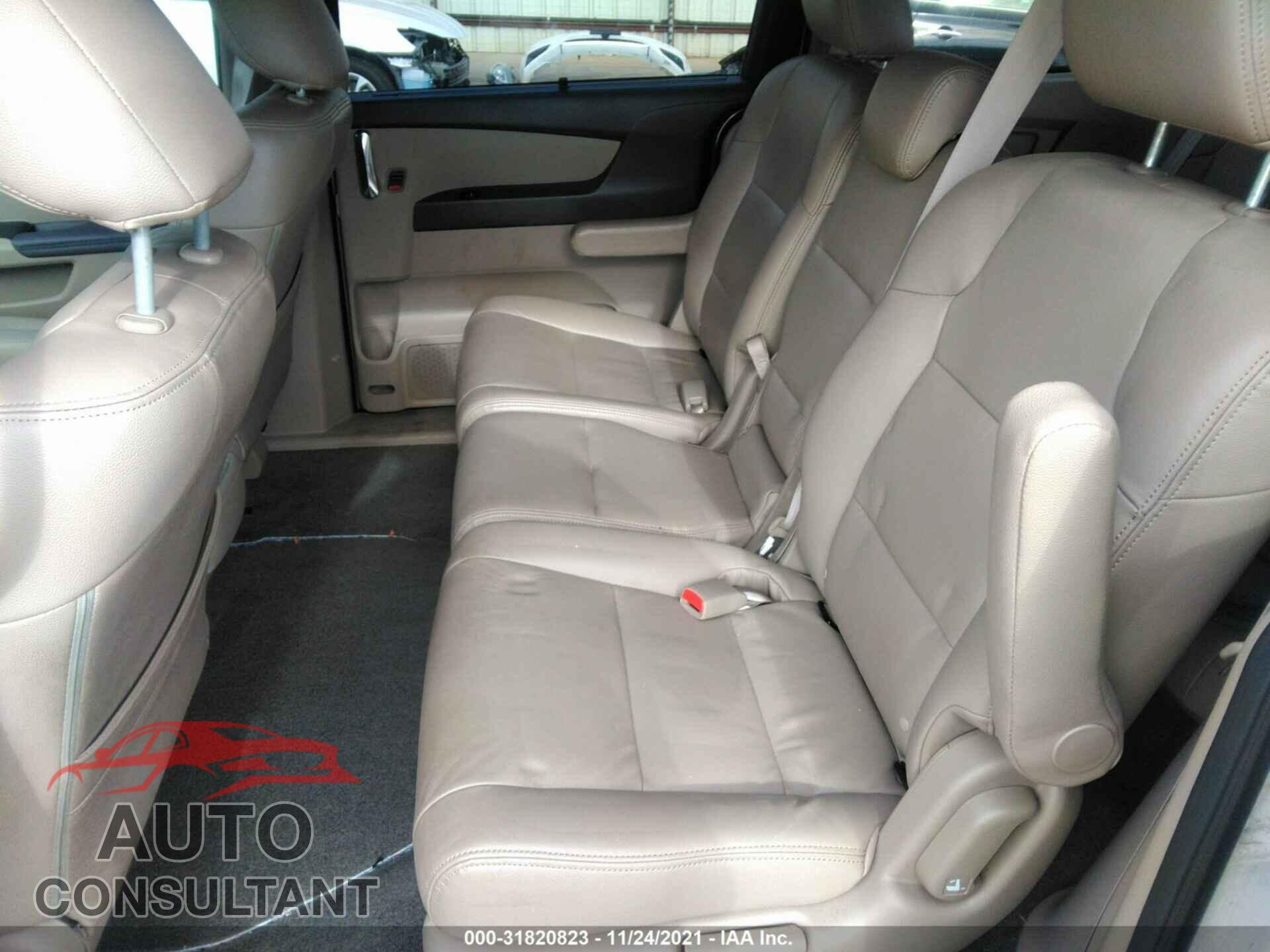 HONDA ODYSSEY 2017 - 5FNRL5H38HB022786