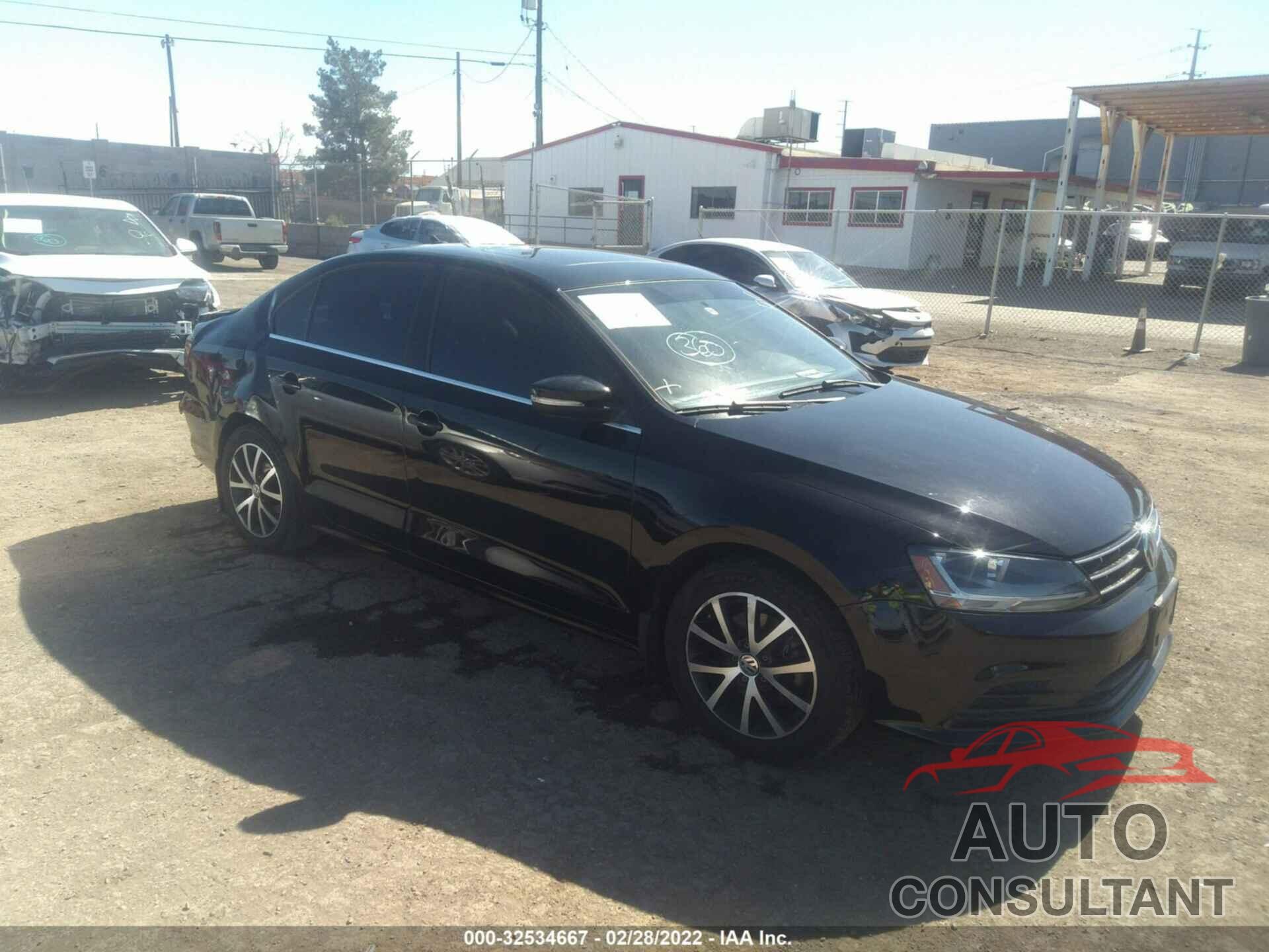 VOLKSWAGEN JETTA 2018 - 3VWDB7AJXJM260848