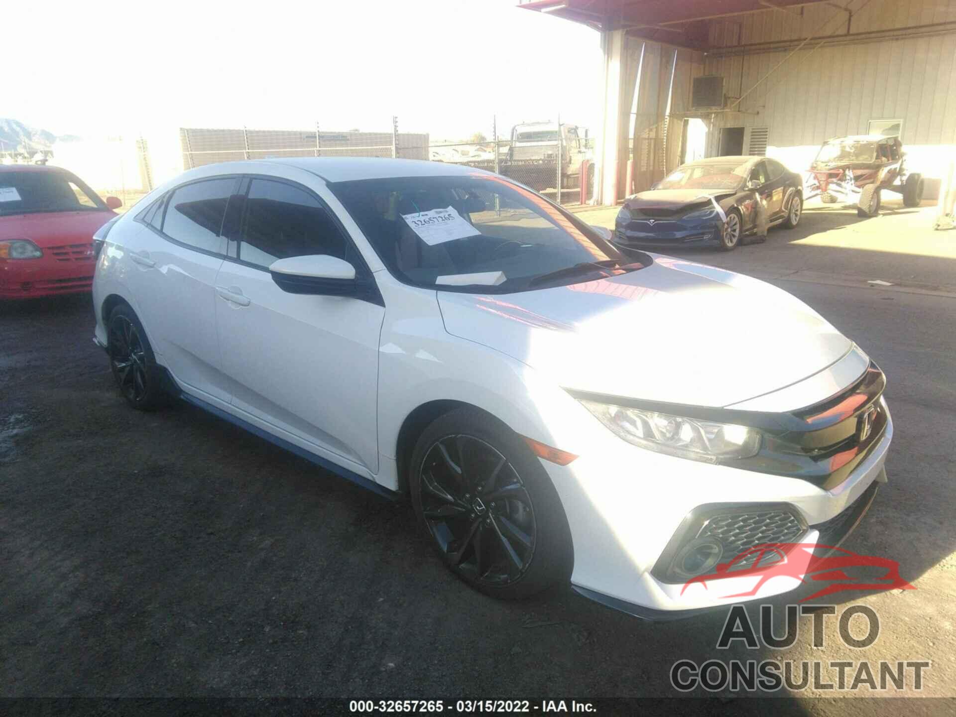 HONDA CIVIC HATCHBACK 2017 - SHHFK7H43HU231684