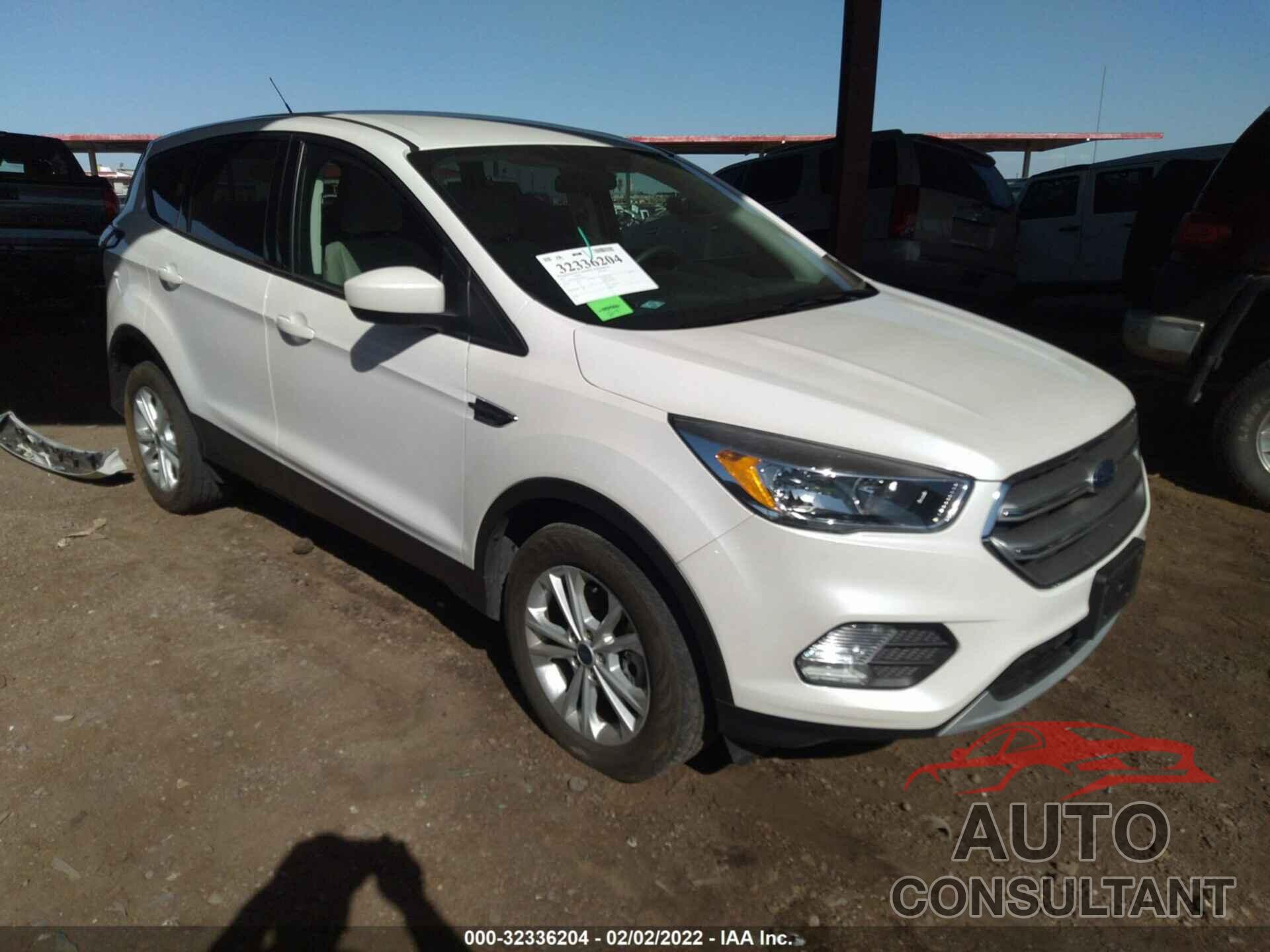 FORD ESCAPE 2017 - 1FMCU9G96HUB29547