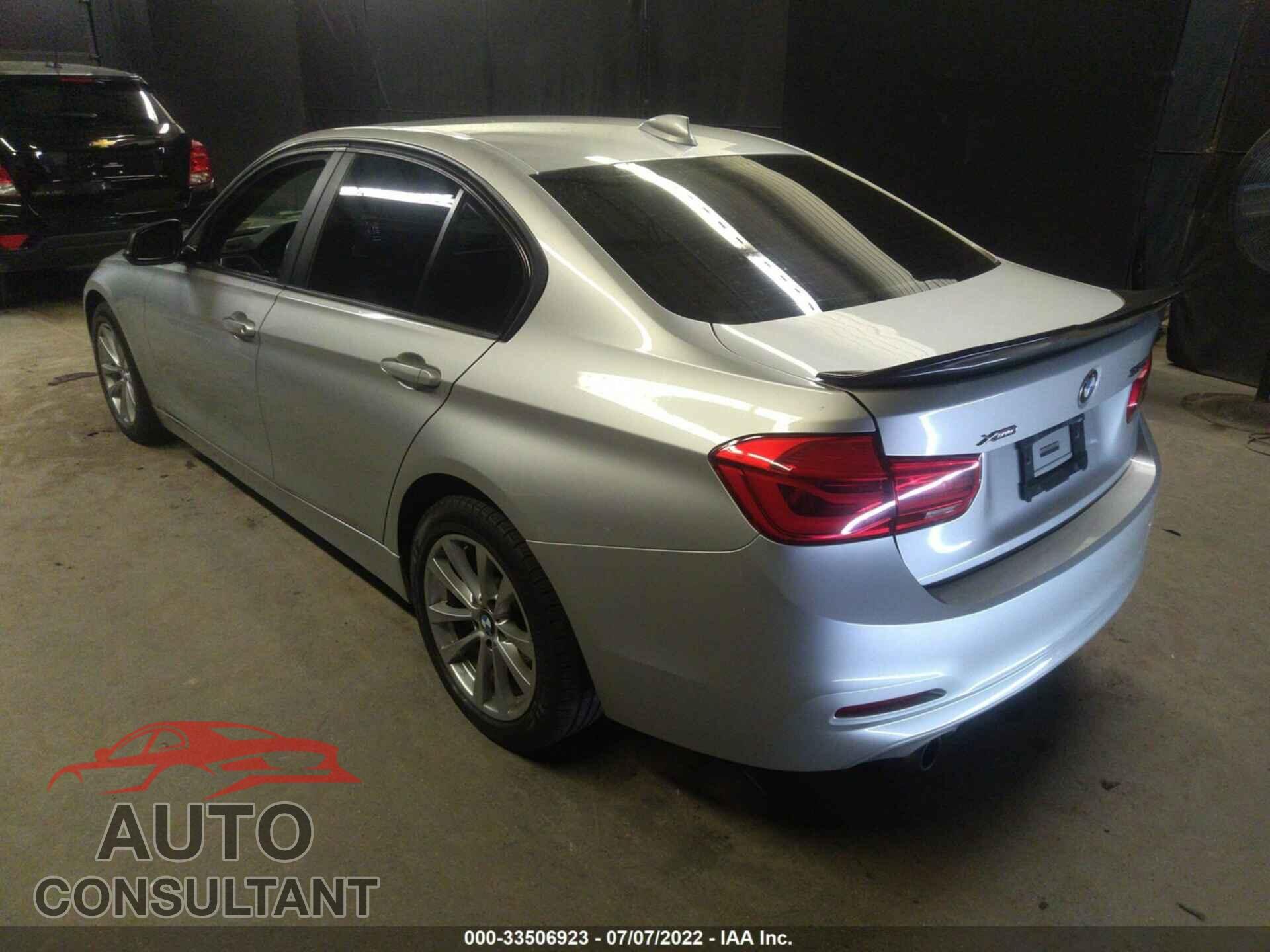 BMW 3 SERIES 2016 - WBA8E5G55GNU20656