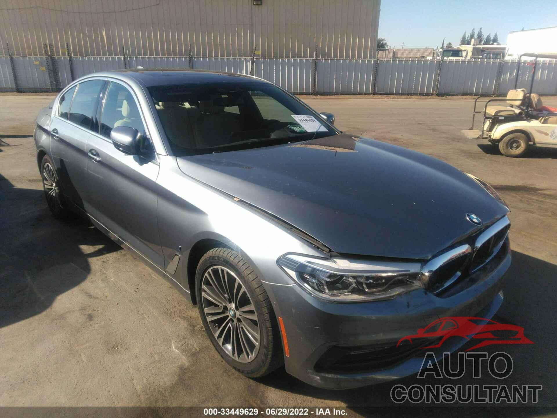 BMW 5 SERIES 2018 - WBAJA9C54JG622930