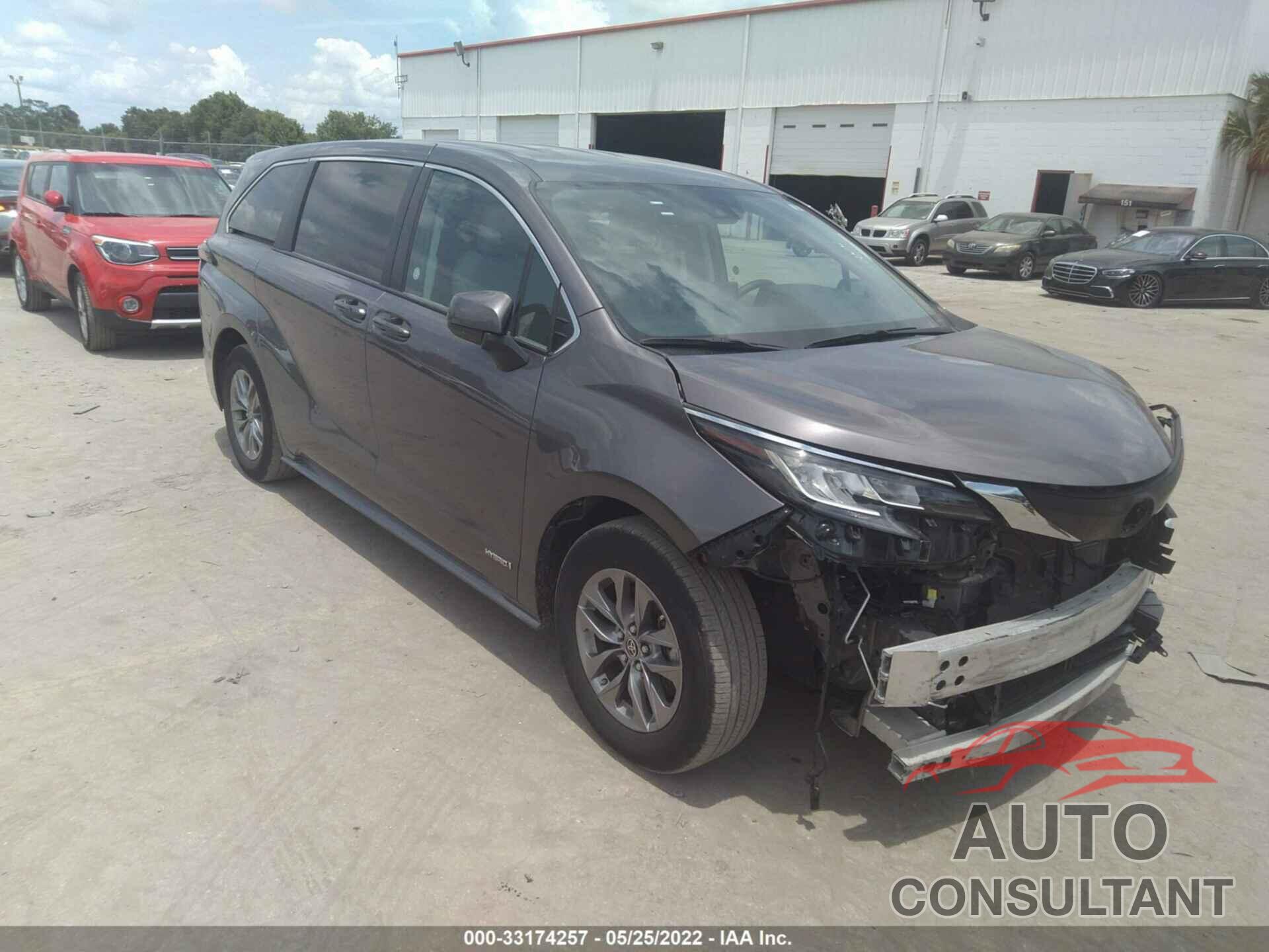 TOYOTA SIENNA 2021 - 5TDKRKEC1MS014845