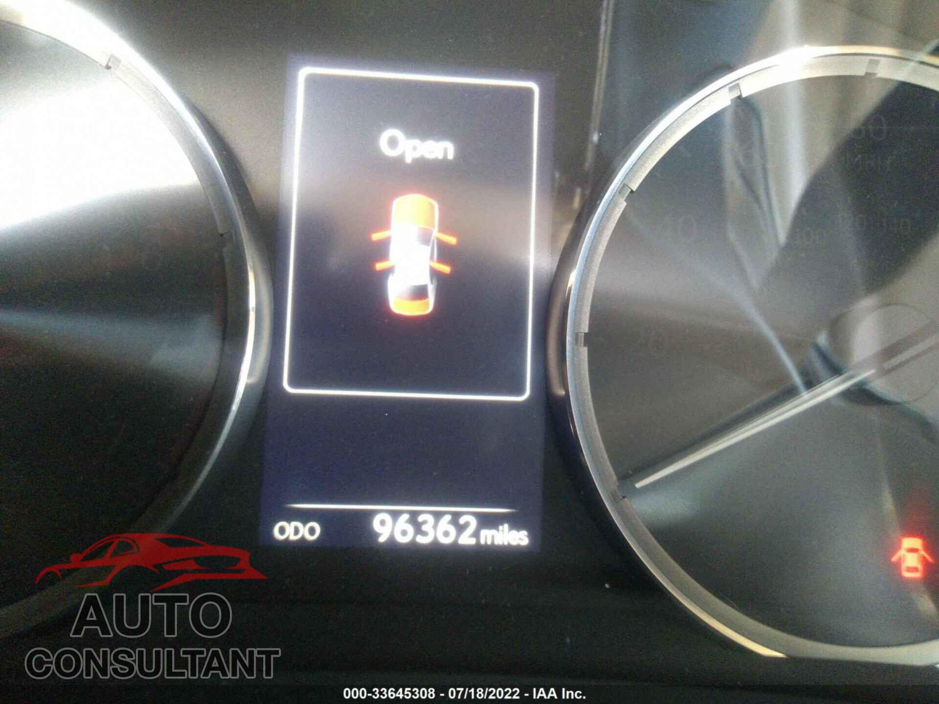 LEXUS IS 2017 - JTHBA1D29H5039948