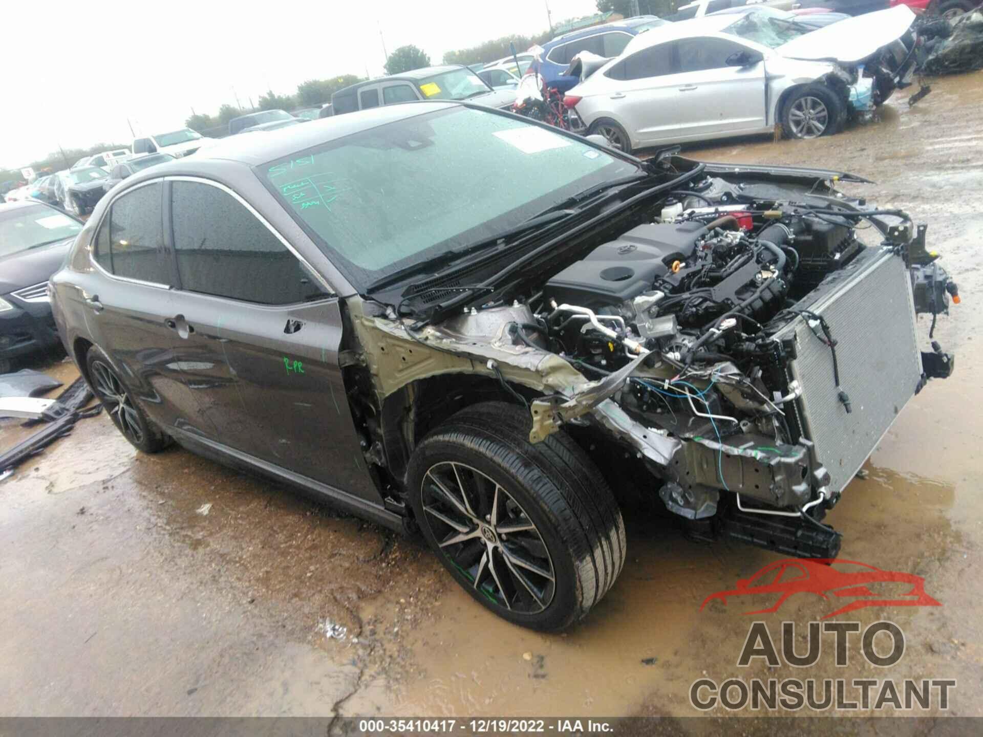 TOYOTA CAMRY 2022 - 4T1G11AK9NU702685