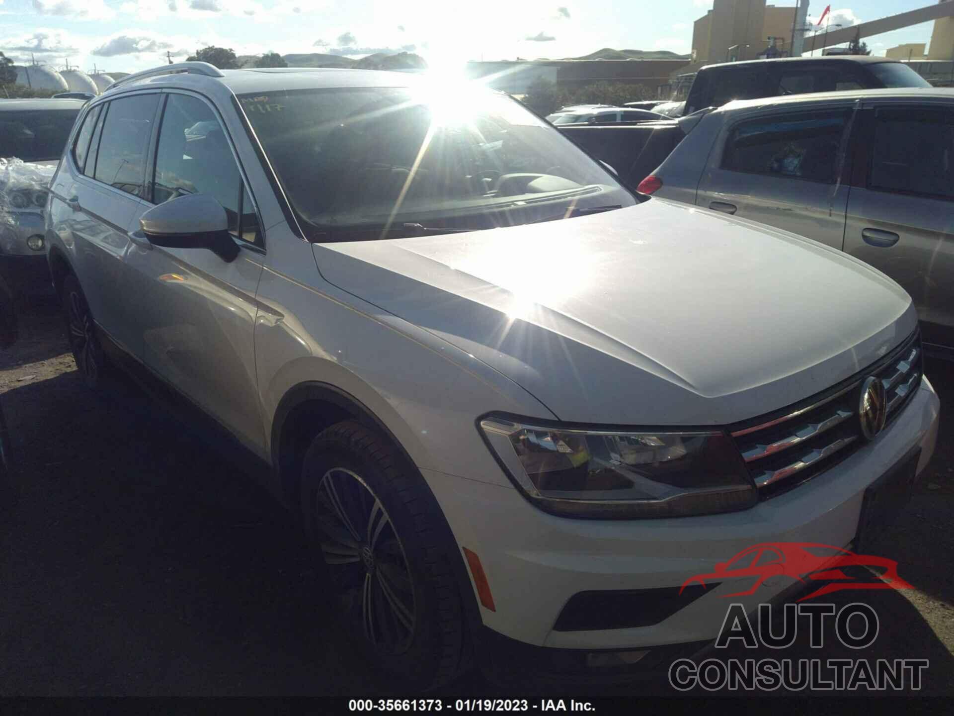 VOLKSWAGEN TIGUAN 2018 - 3VV3B7AX5JM107864