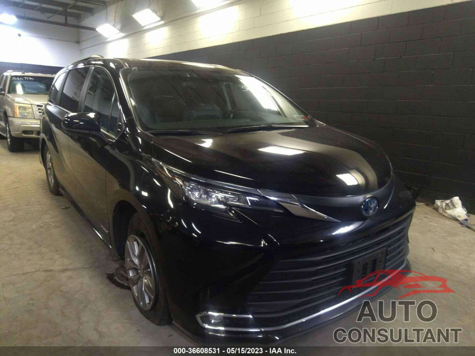 TOYOTA SIENNA 2021 - 5TDYSKFC6MS008133