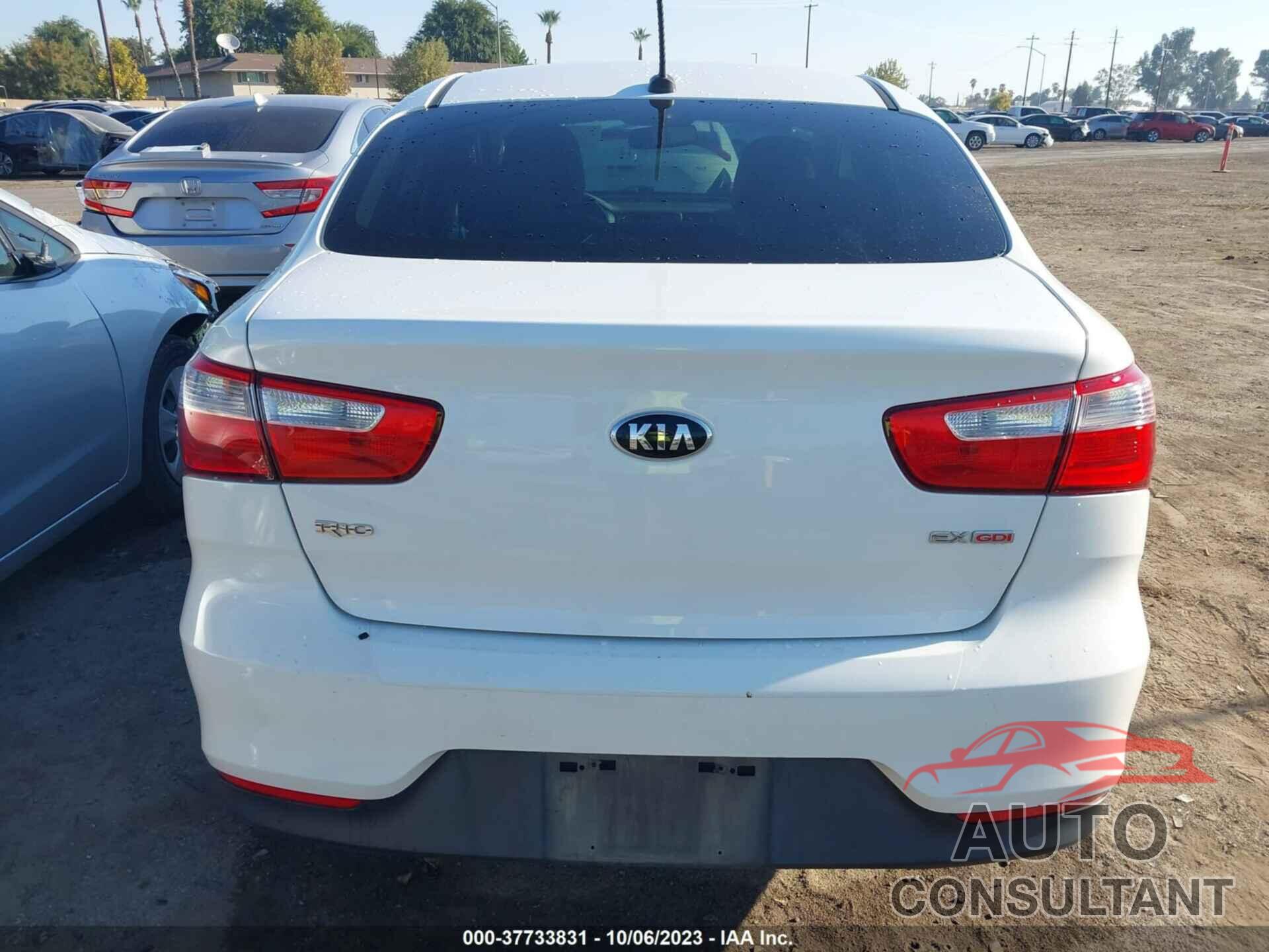 KIA RIO 2016 - KNADN4A31G6680594