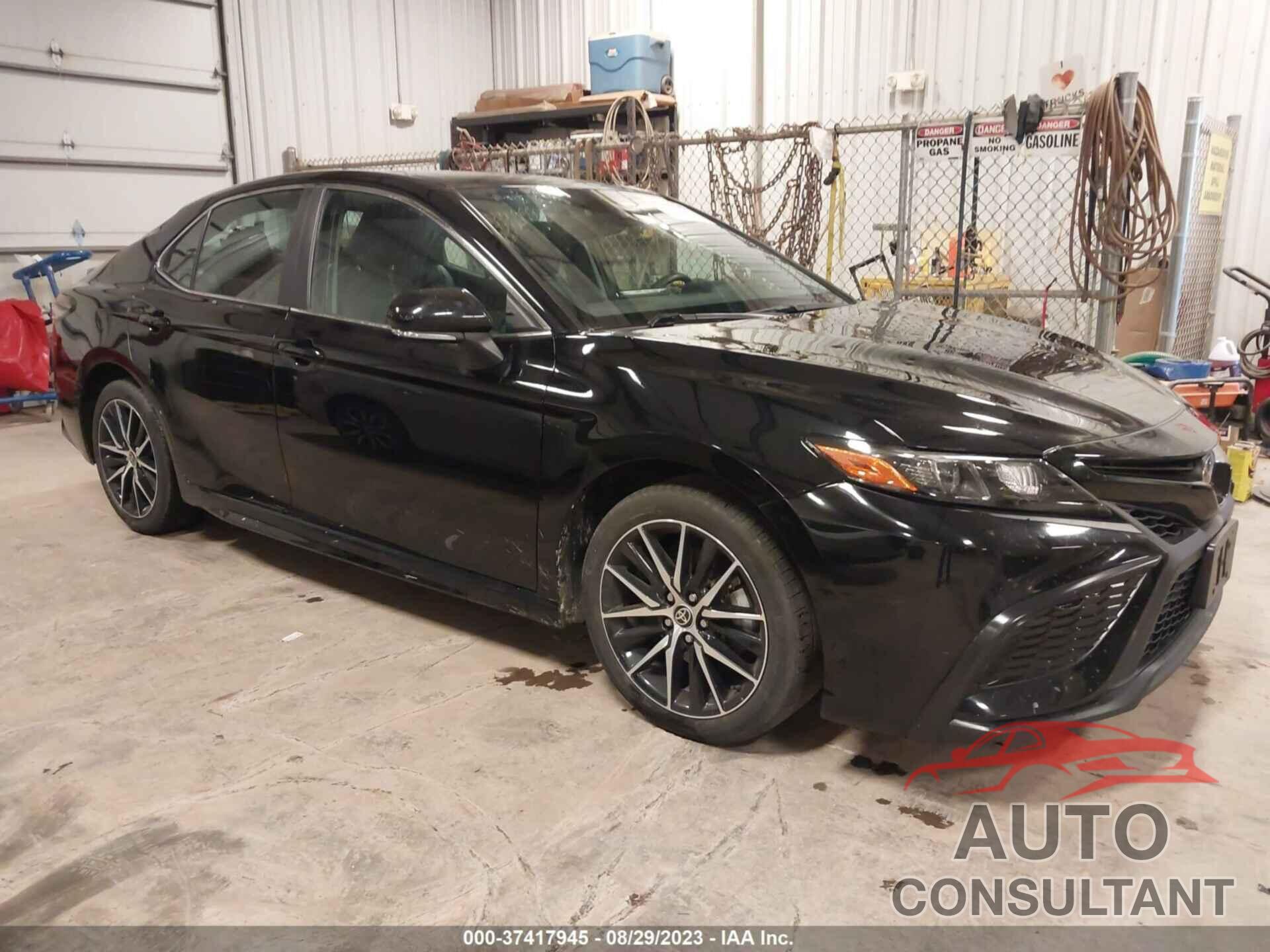 TOYOTA CAMRY 2022 - 4T1T11AK9NU639246