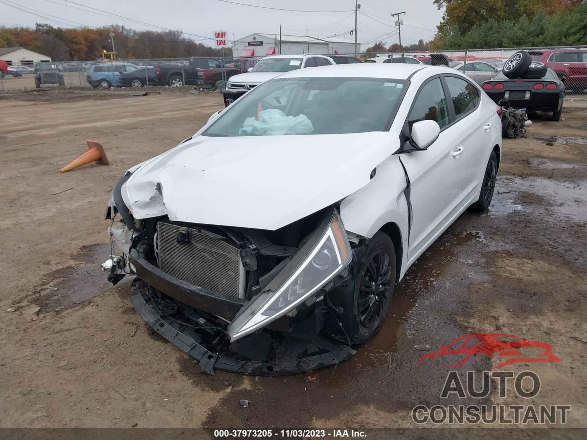 HYUNDAI ELANTRA 2019 - 5NPD74LFXKH468019