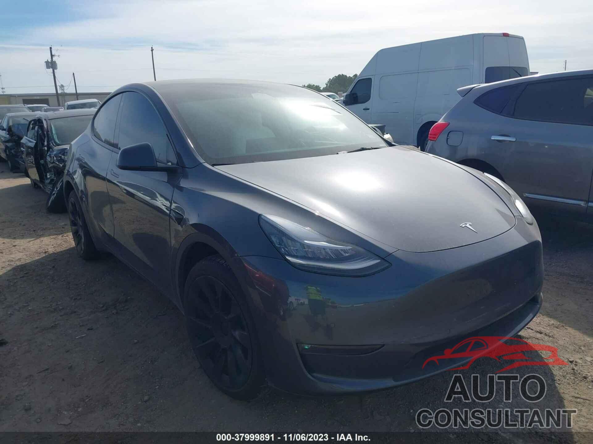 TESLA MODEL Y 2023 - 7SAYGAEE0PF585735