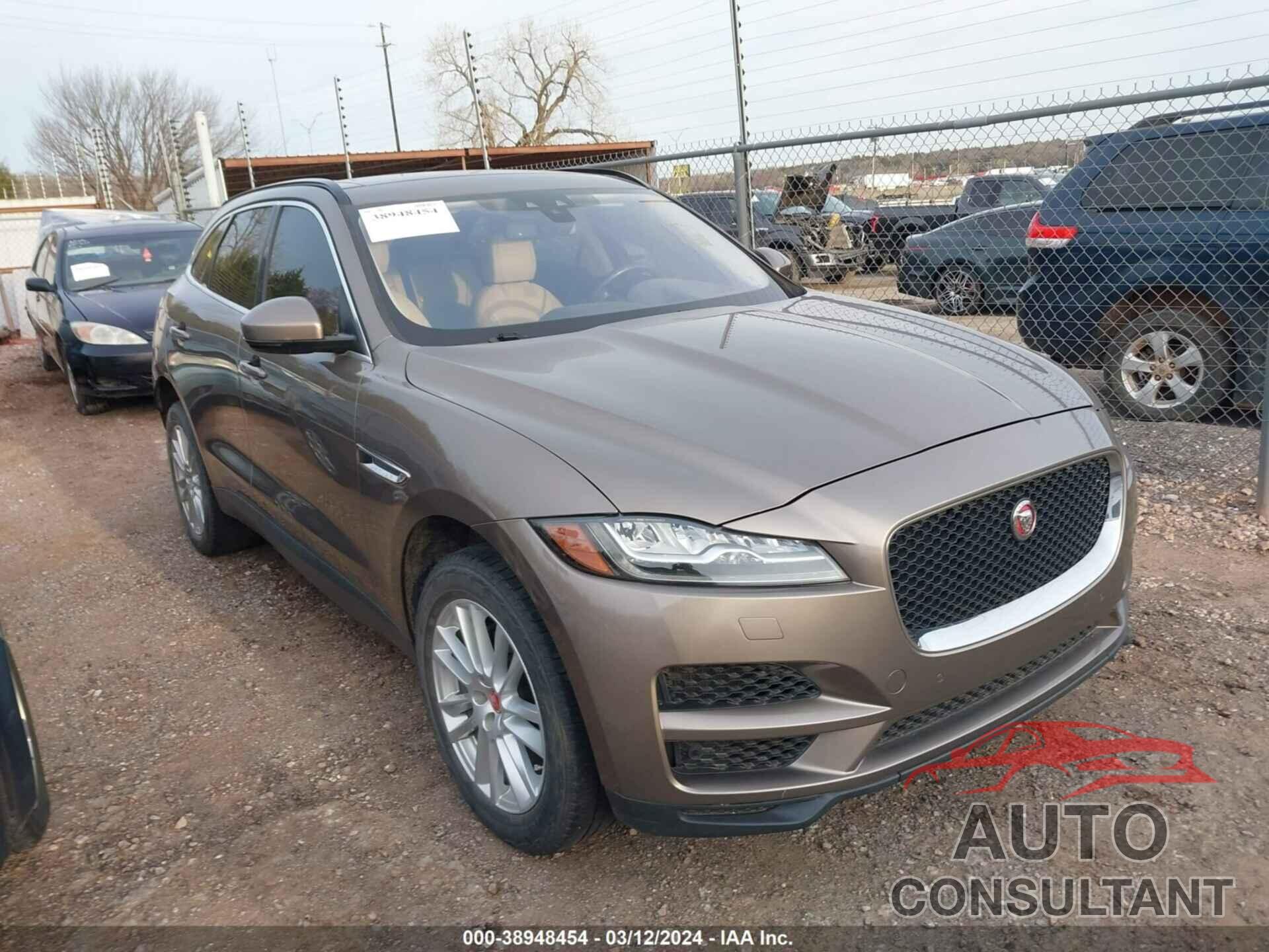 JAGUAR F-PACE 2017 - SADCK2BN5HA086332