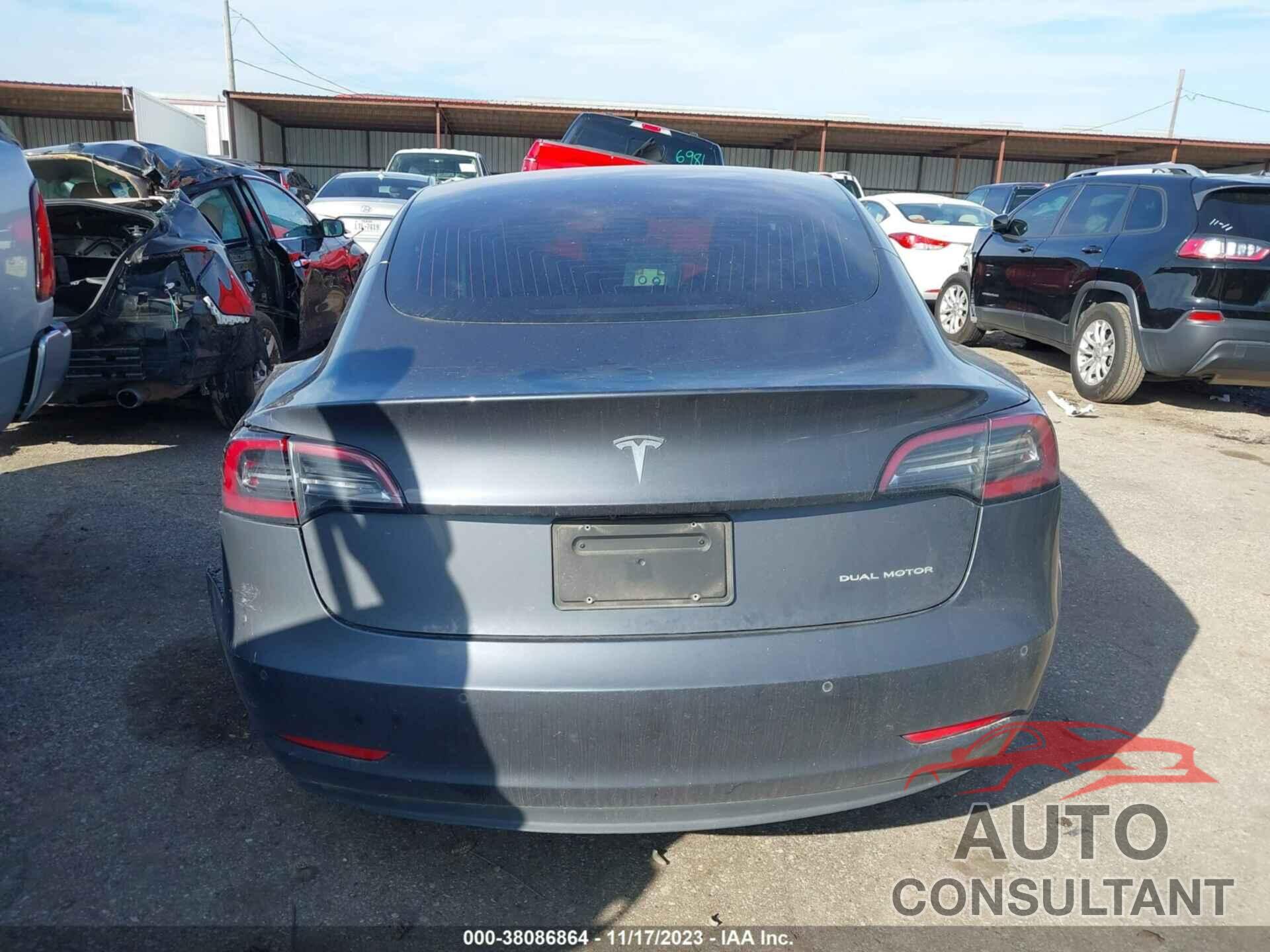 TESLA MODEL 3 2019 - 5YJ3E1EB5KF209768