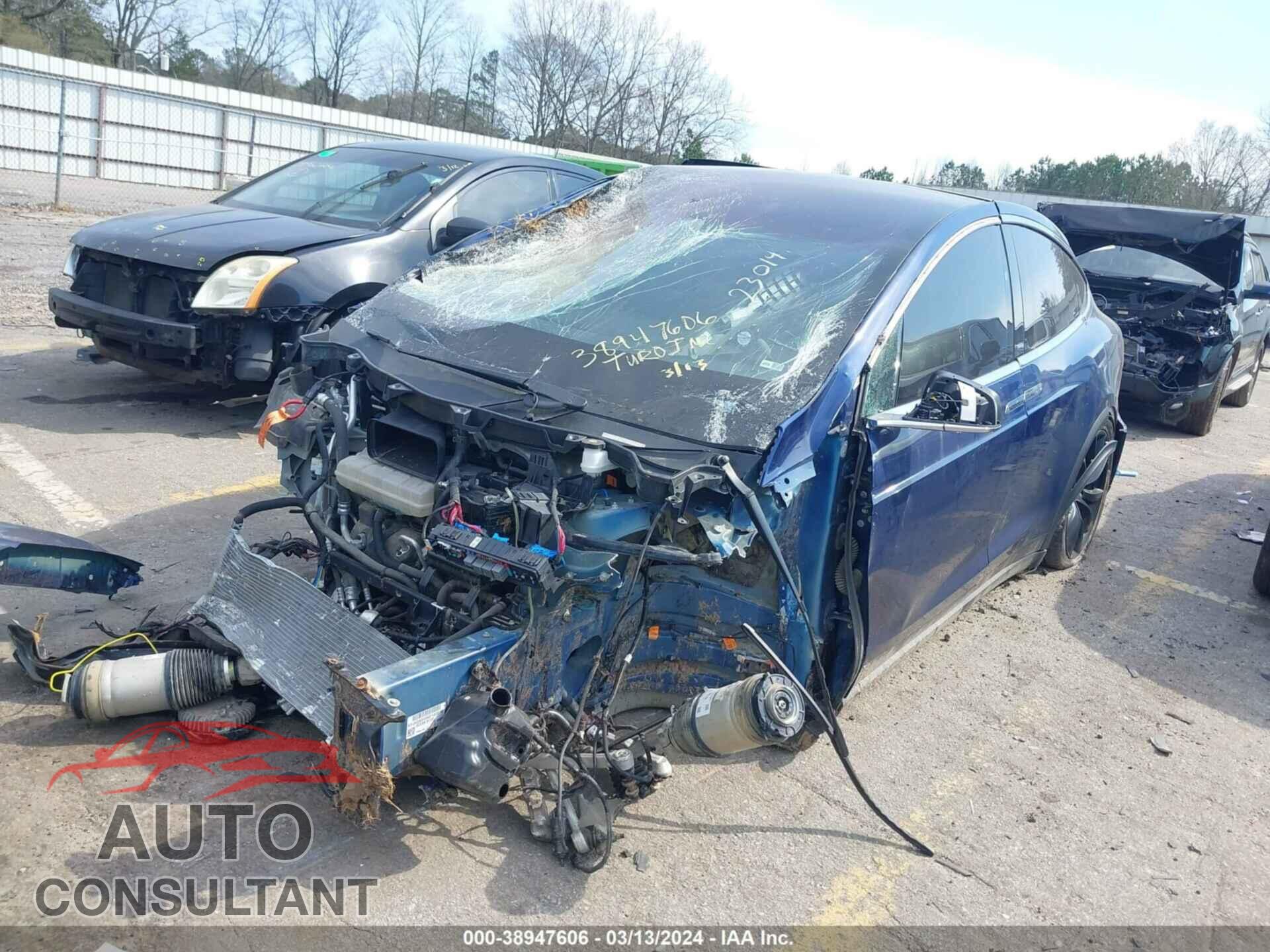 TESLA MODEL X 2019 - 5YJXCAE49KF147218