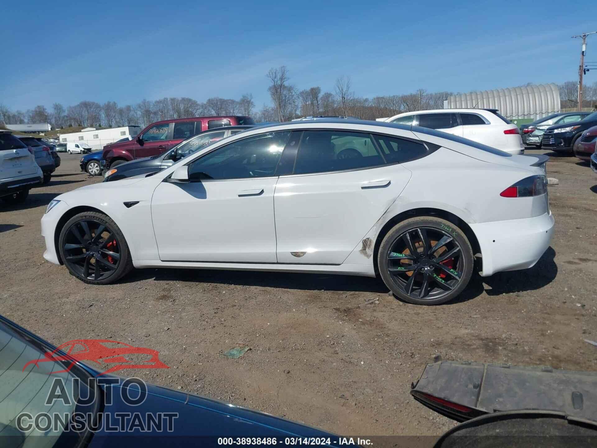 TESLA MODEL S 2018 - 5YJSA1E21JF268774