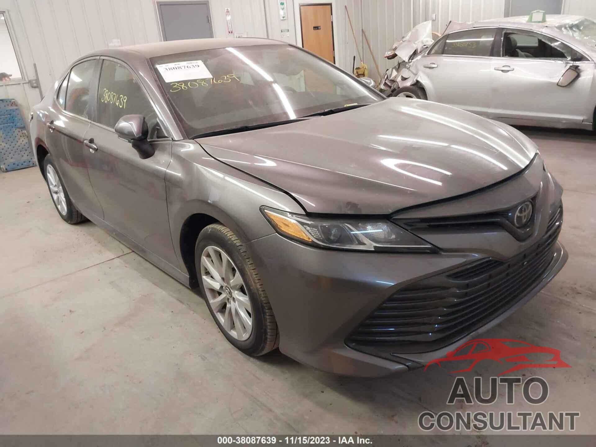 TOYOTA CAMRY 2019 - 4T1B11HK2KU750265