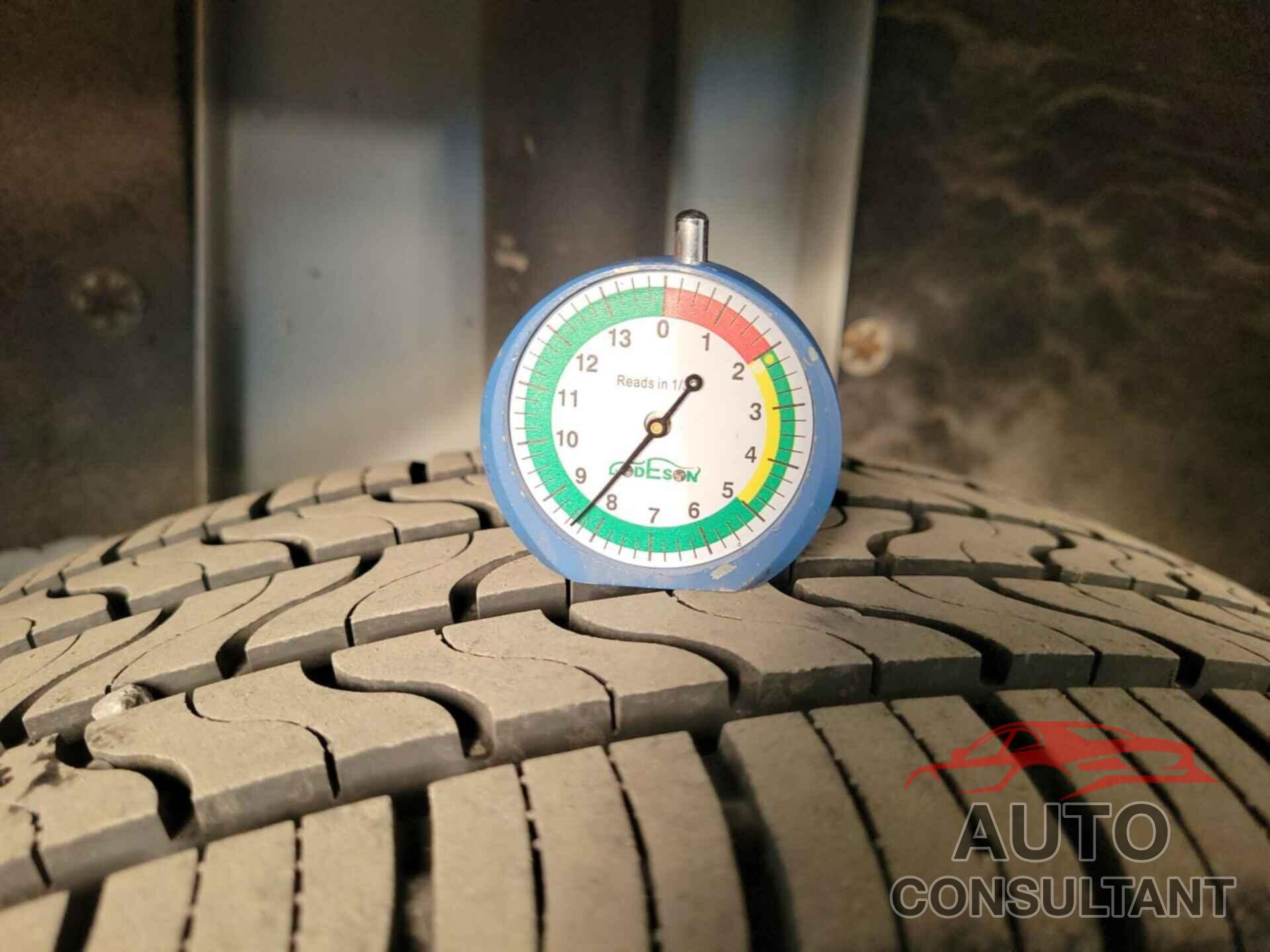 FORD ESCAPE 2019 - 1FMCU9GD7KUC07717